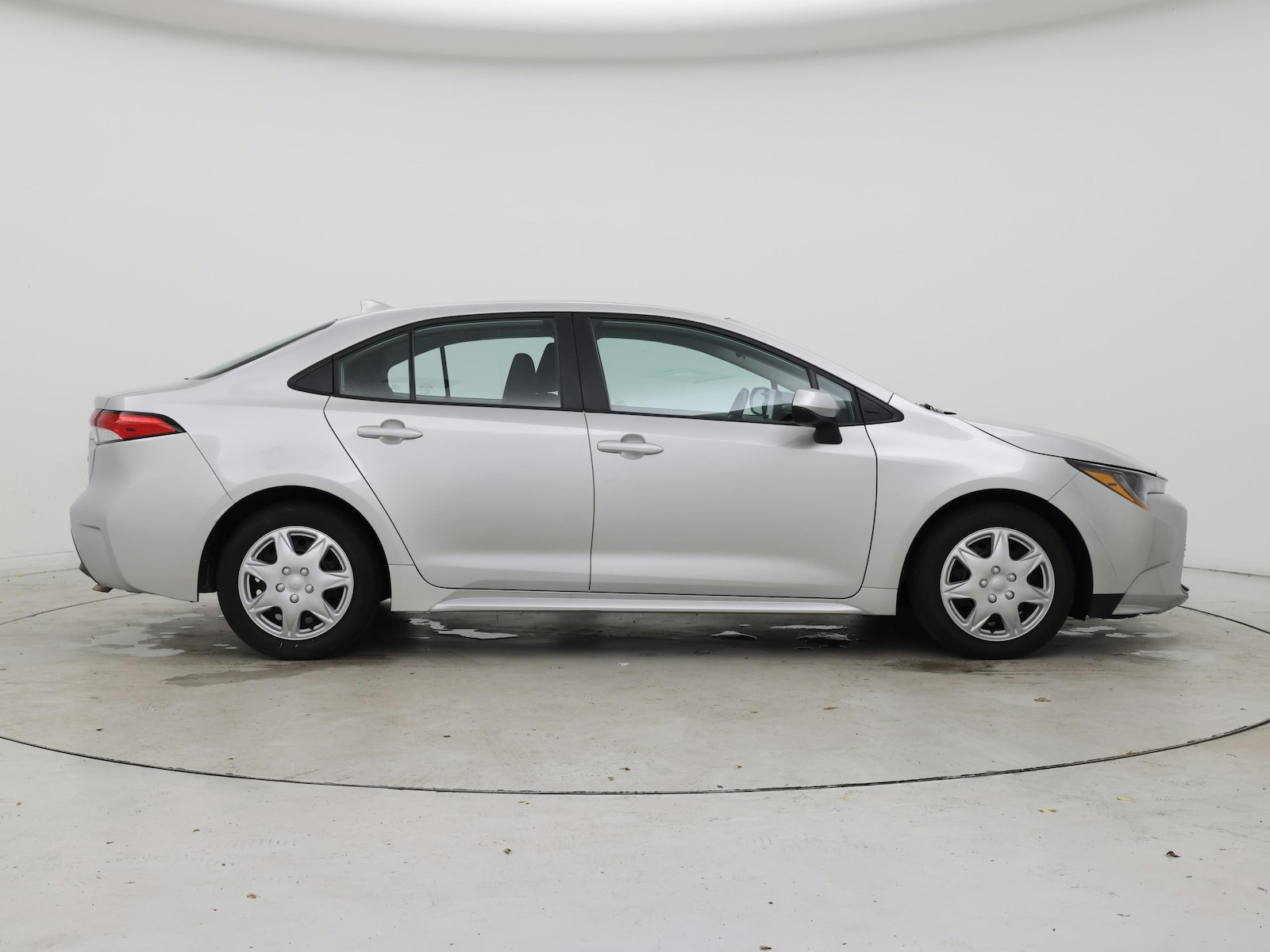 2024 Toyota Corolla LE - Photo 8