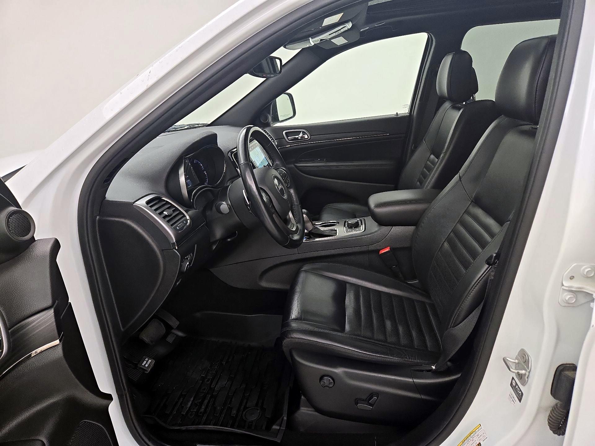 Thumbnail: 2021 Jeep Grand Cherokee - 11