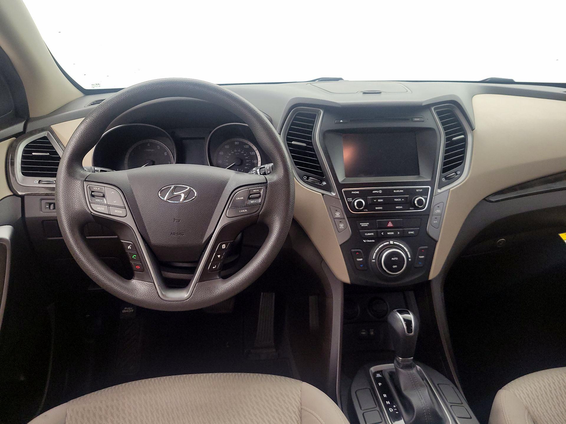 Thumbnail: 2017 Hyundai Santa Fe - 10
