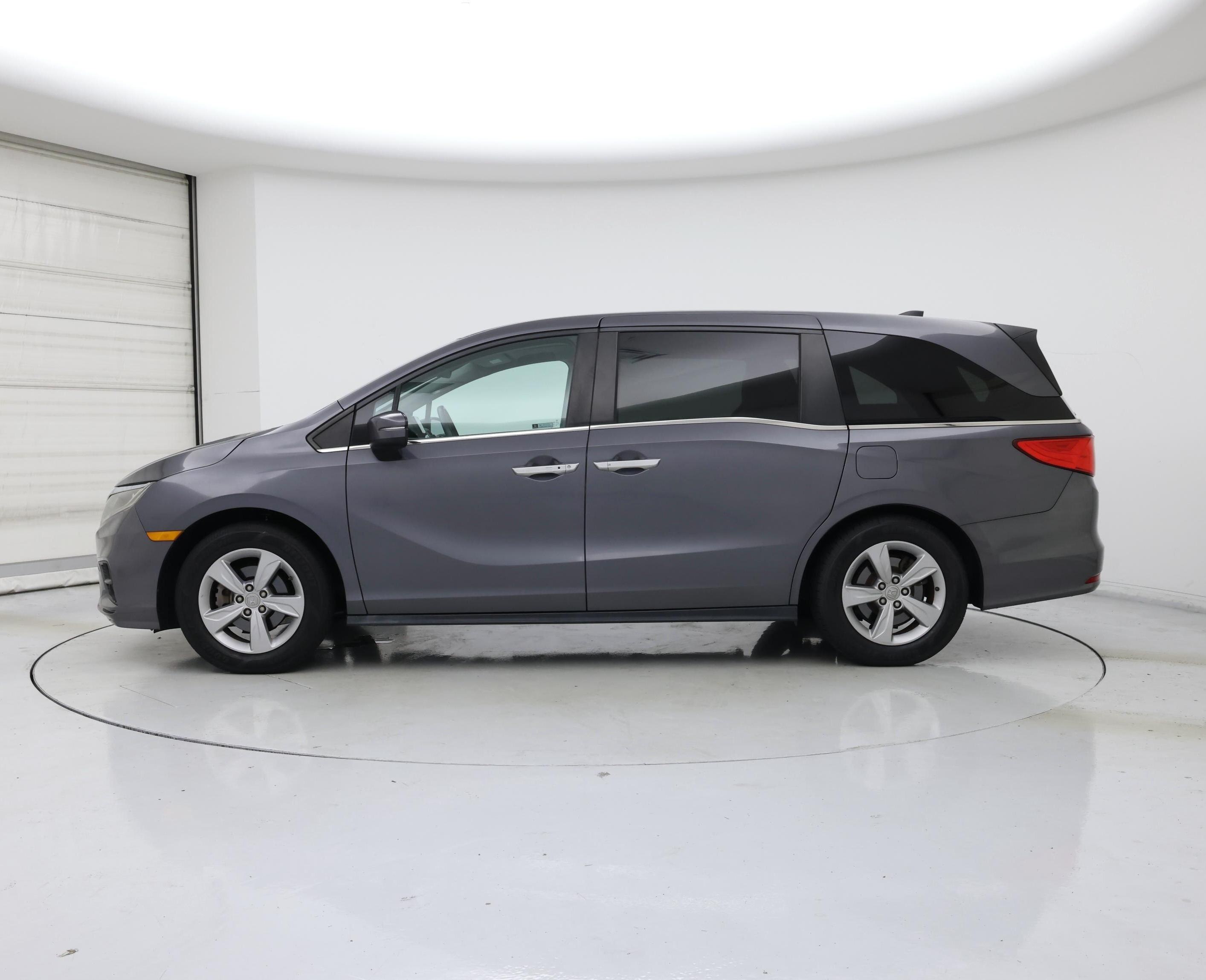 Thumbnail: 2019 Honda Odyssey - 3