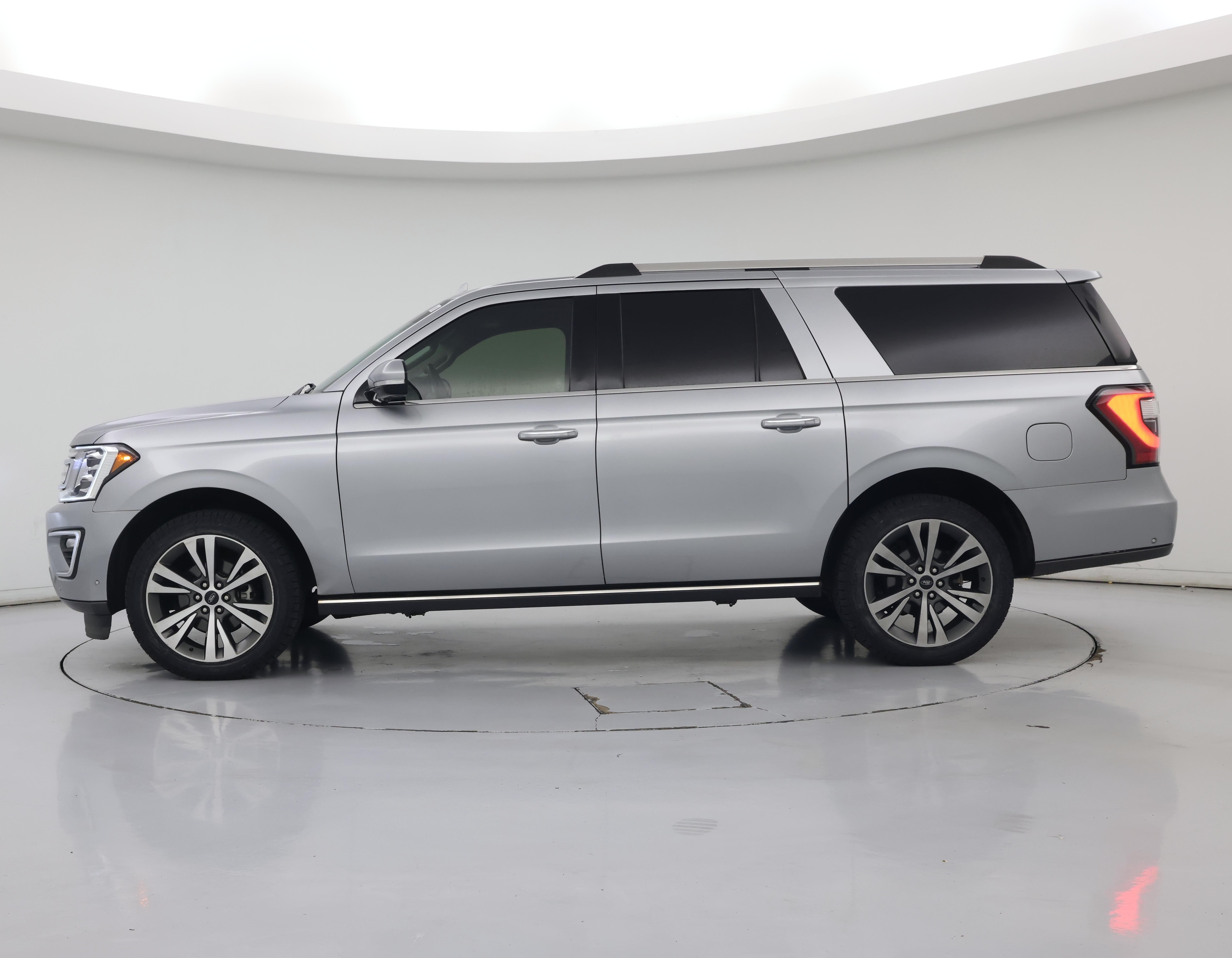 Thumbnail: 2021 Ford Expedition - 3