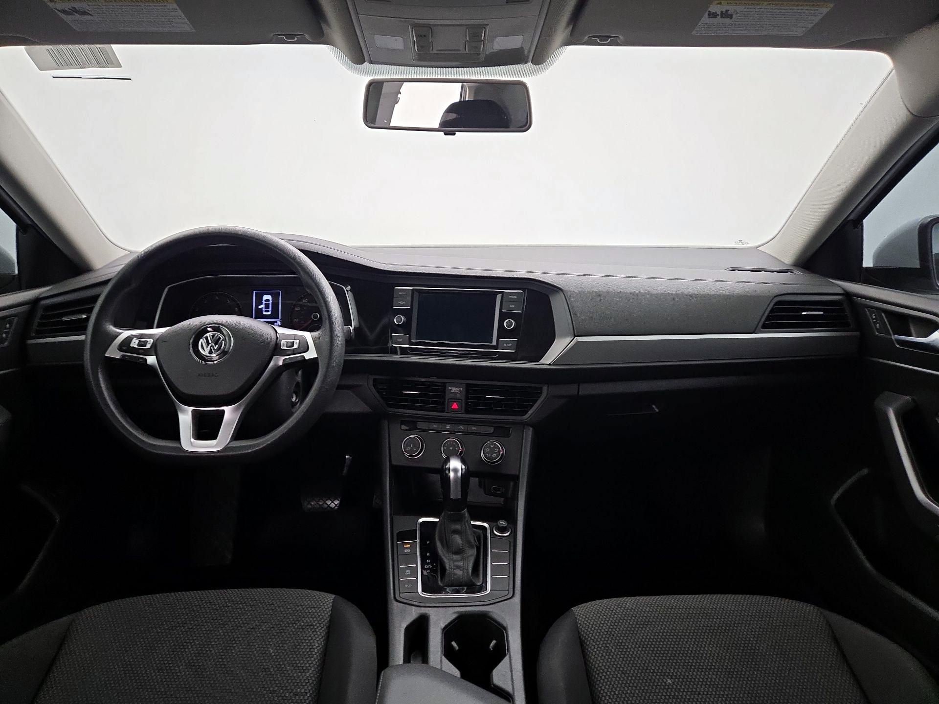 Thumbnail: 2019 Volkswagen Jetta - 9