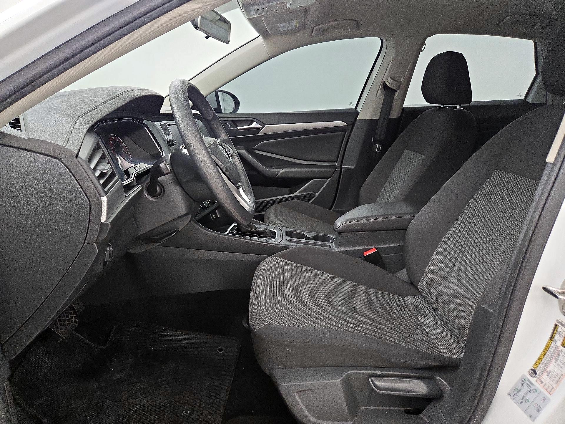 Thumbnail: 2019 Volkswagen Jetta - 11