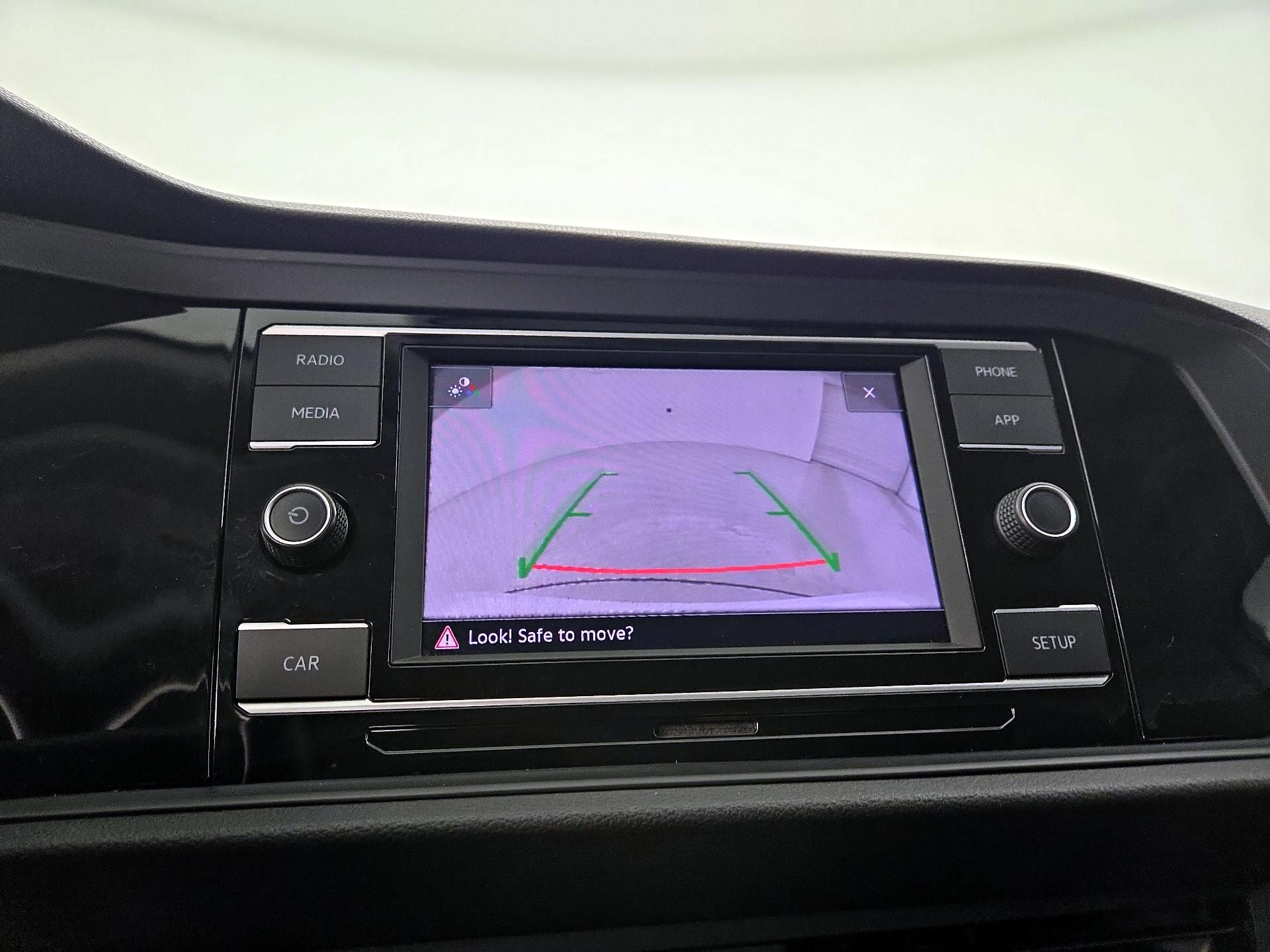 Thumbnail: 2019 Volkswagen Jetta - 14