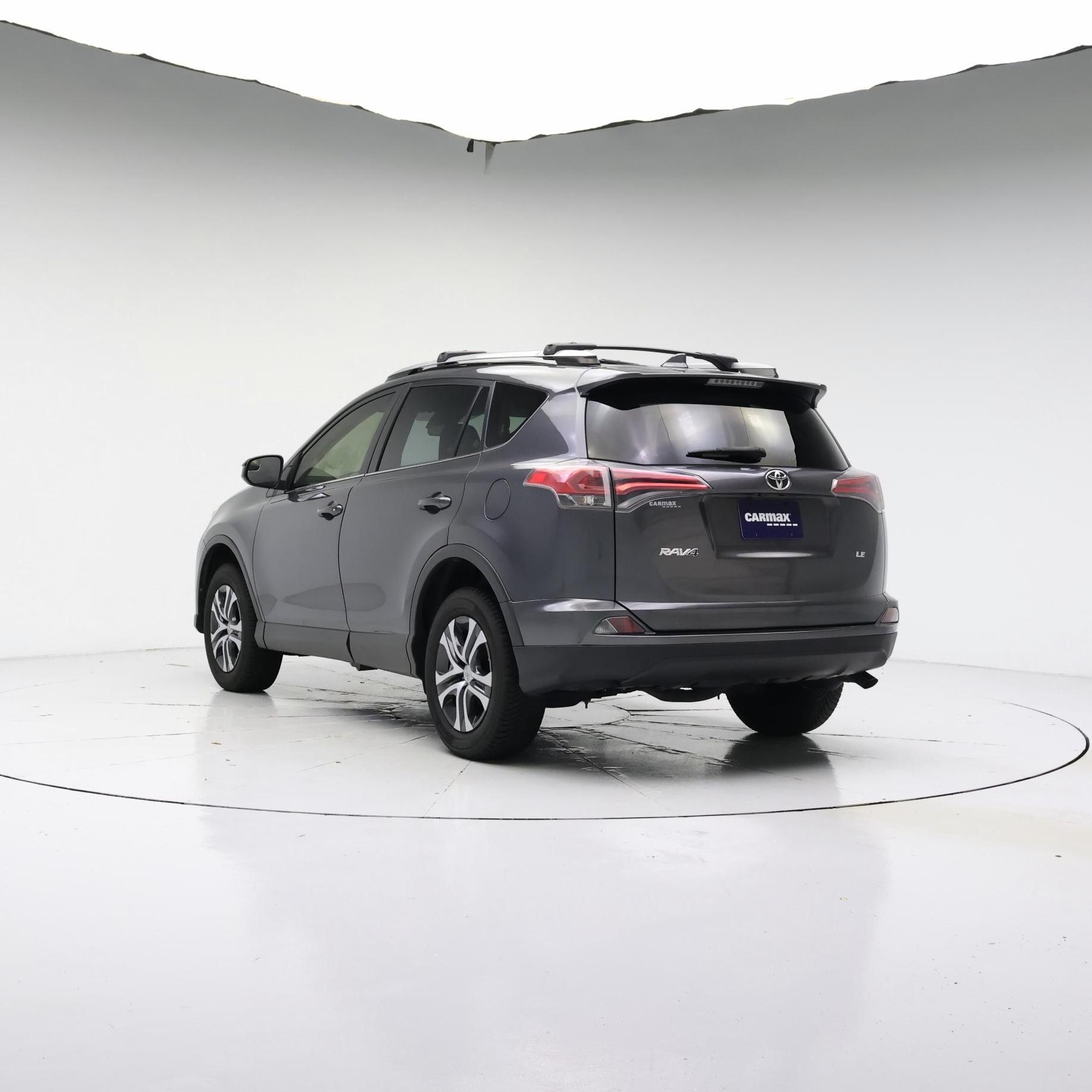 Thumbnail: 2017 Toyota RAV4 - 2
