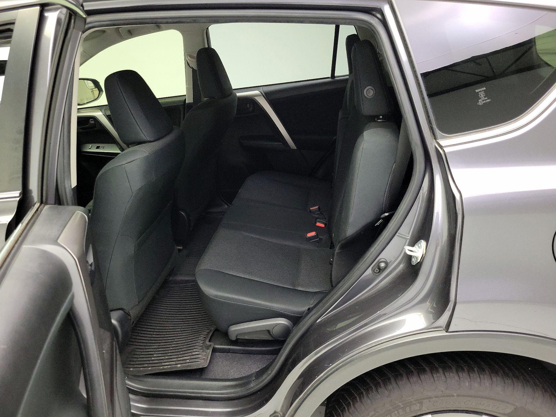 Thumbnail: 2017 Toyota RAV4 - 19