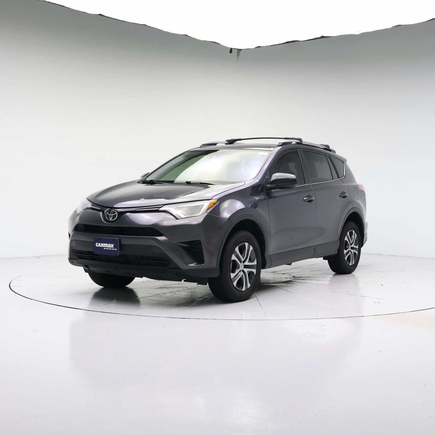 Thumbnail: 2017 Toyota RAV4 - 4