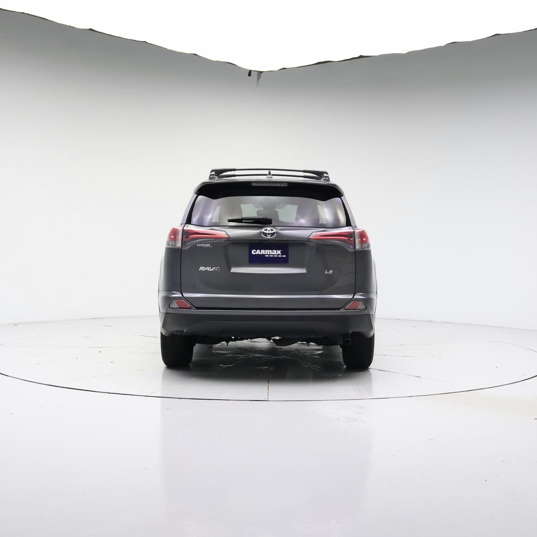 Thumbnail: 2017 Toyota RAV4 - 6