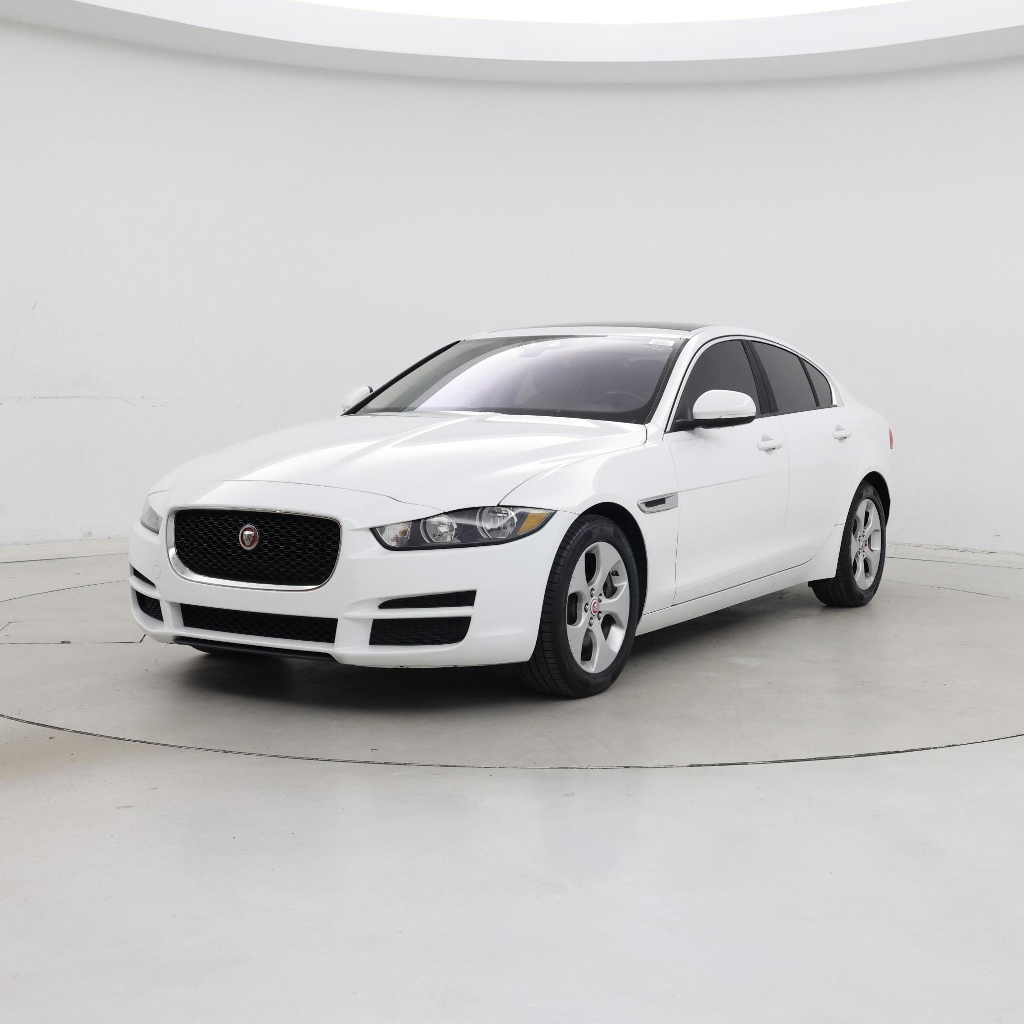 Thumbnail: 2018 Jaguar XE - 4