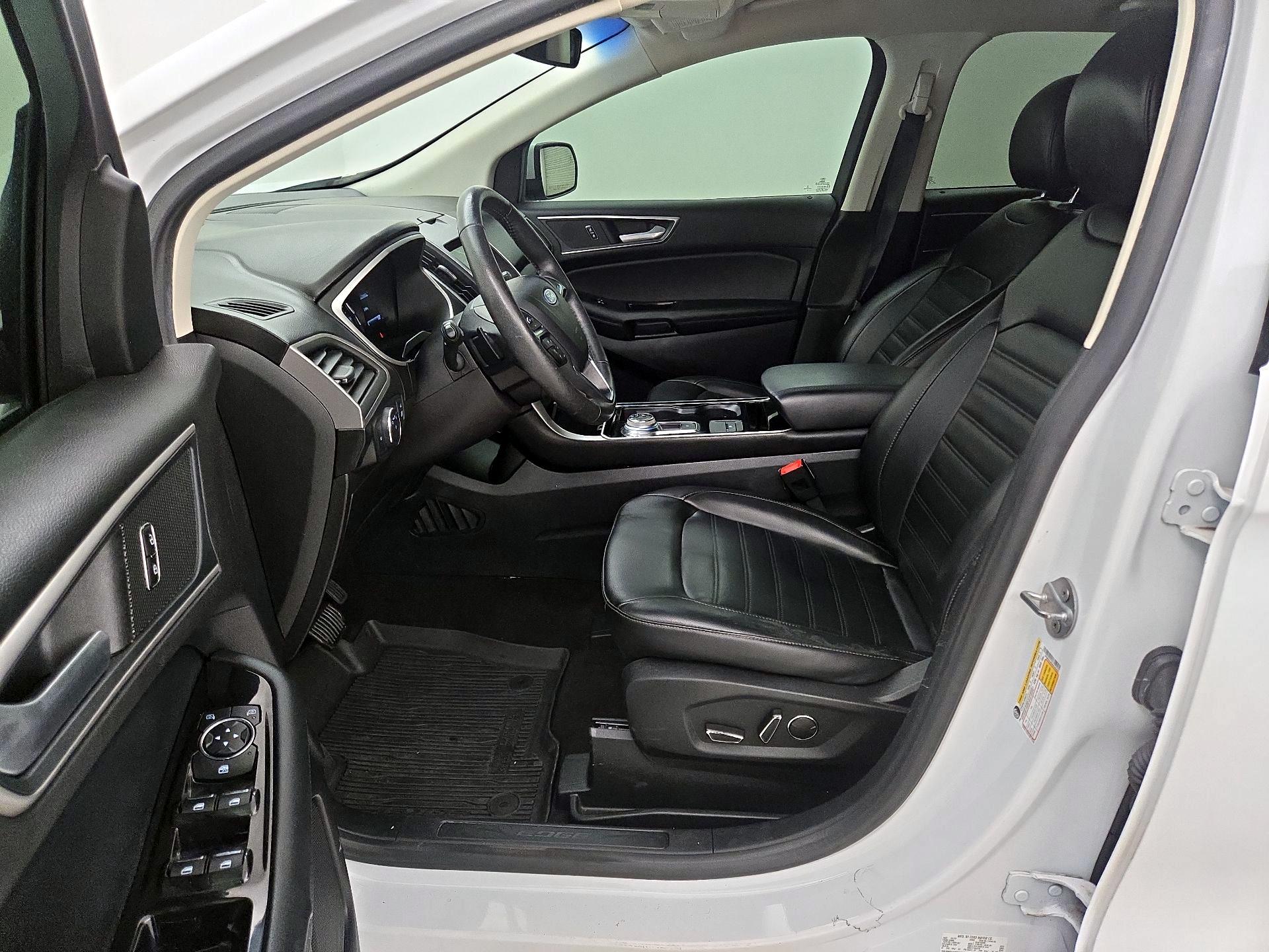 Thumbnail: 2019 Ford Edge - 11