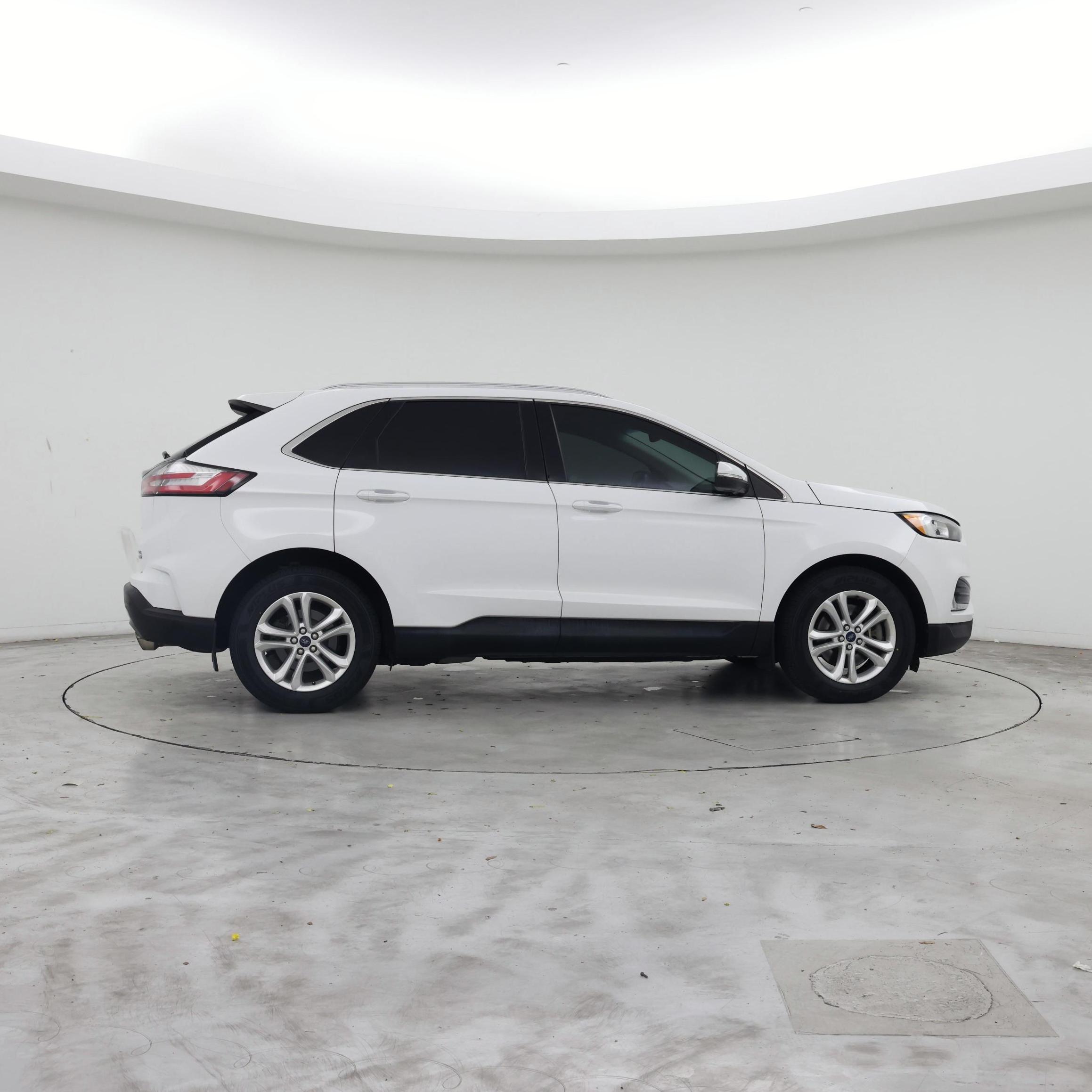 Thumbnail: 2019 Ford Edge - 7