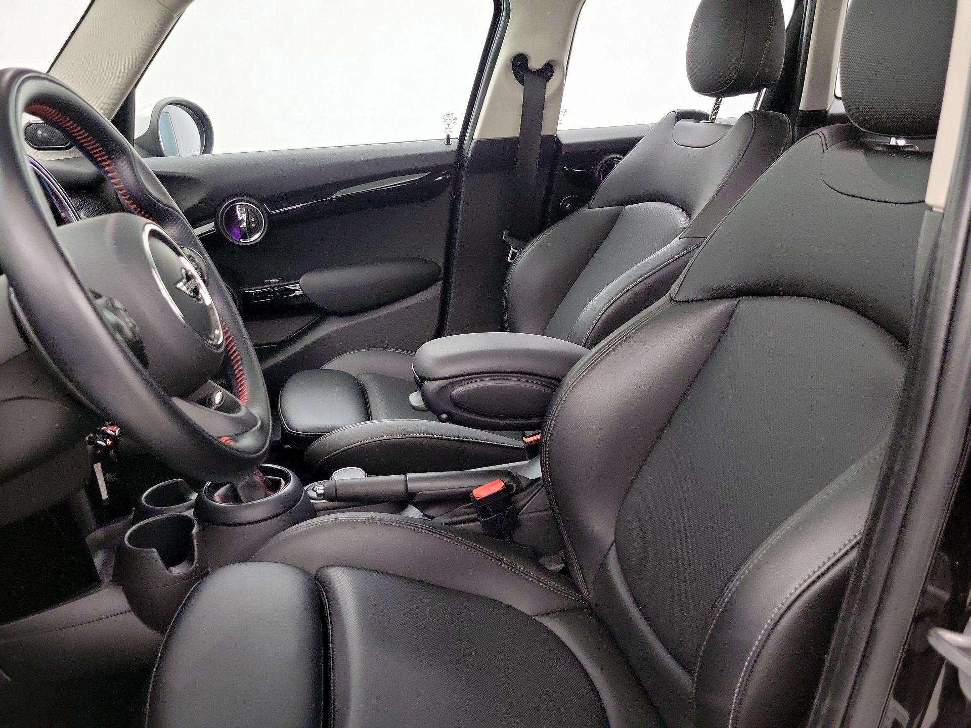 Thumbnail: 2019 MINI Cooper Hardtop - 11