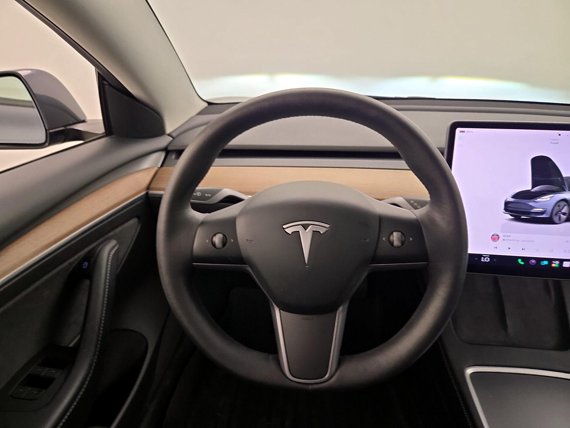 Thumbnail: 2022 Tesla Model 3 - 10