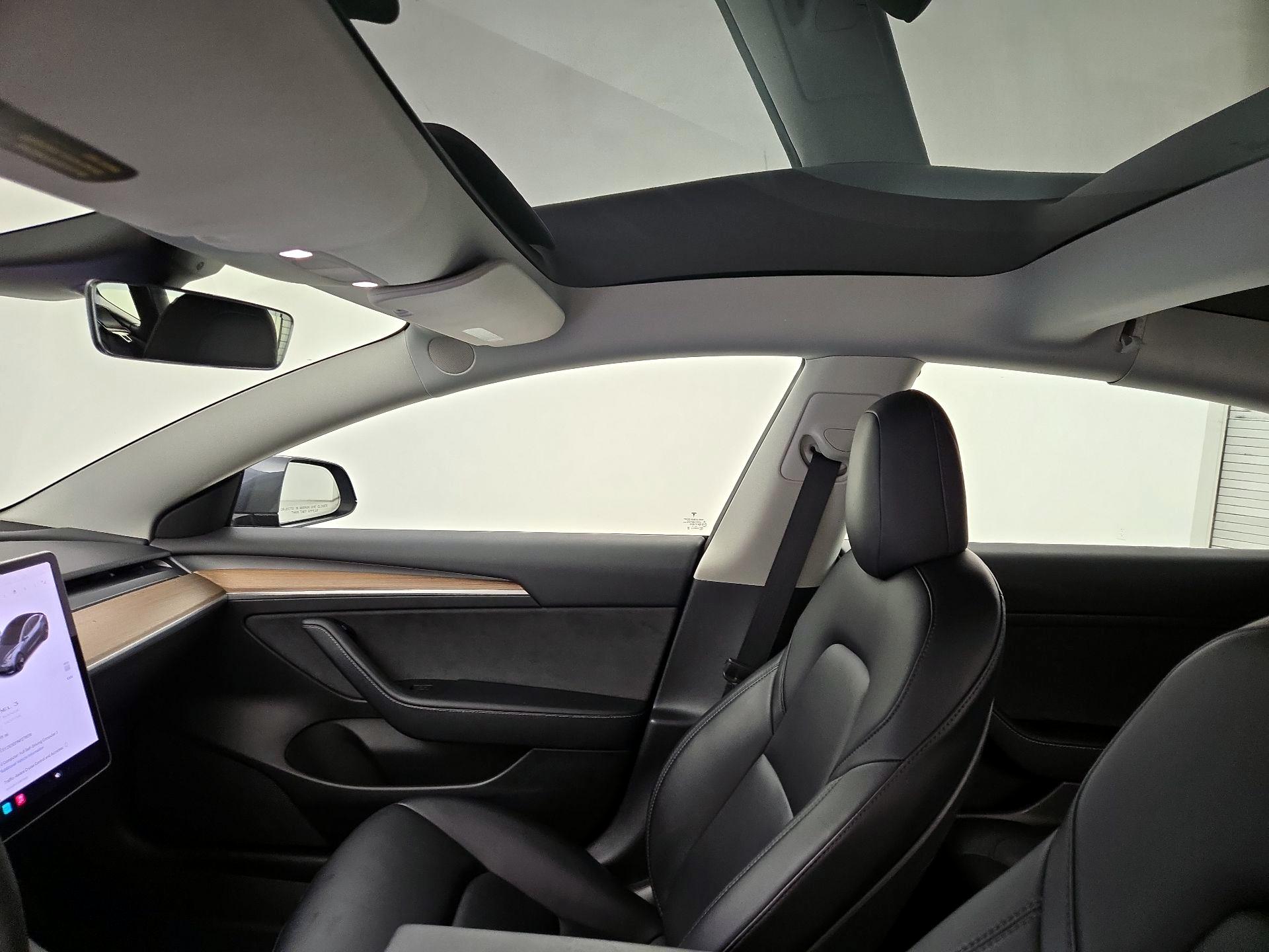 Thumbnail: 2022 Tesla Model 3 - 18