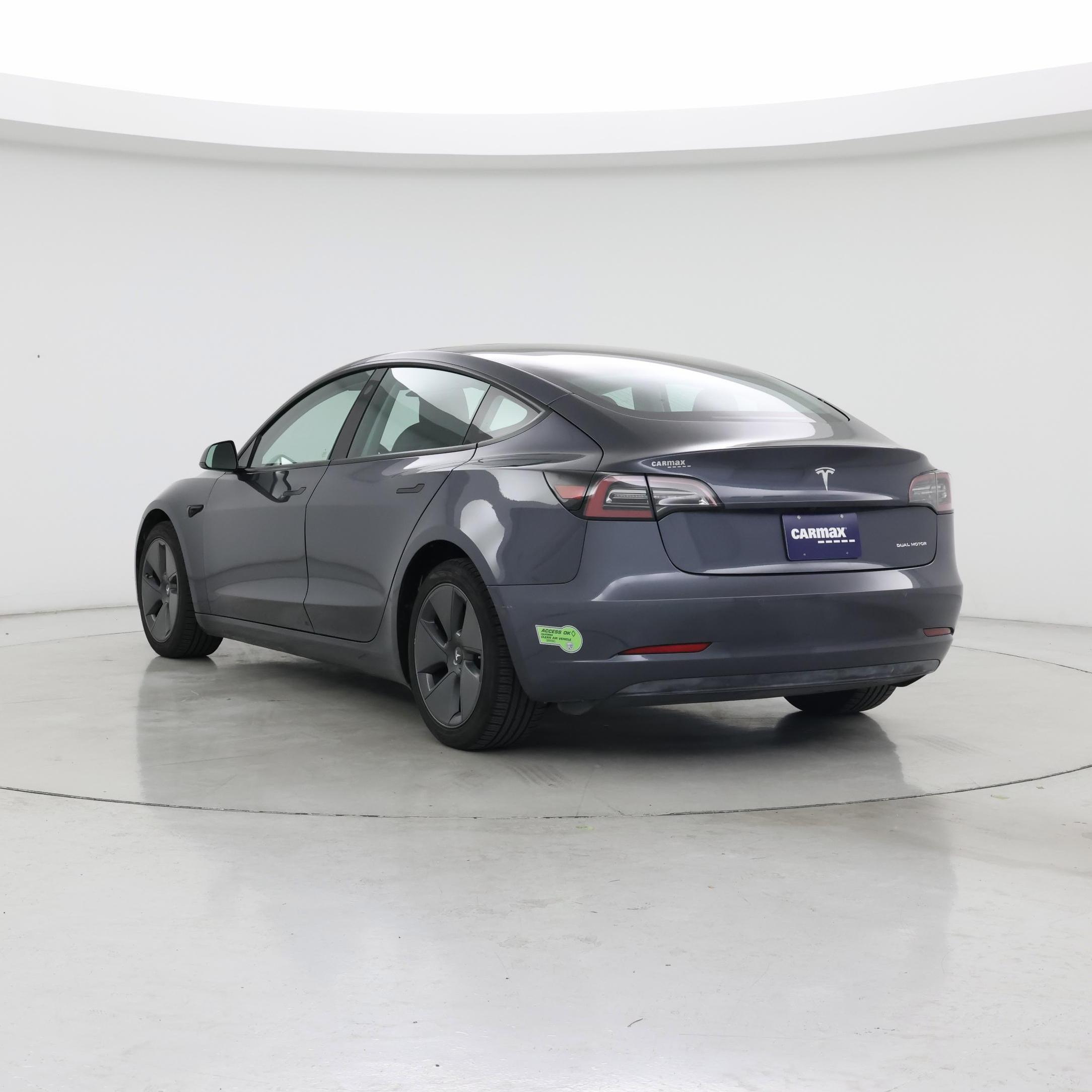 Thumbnail: 2022 Tesla Model 3 - 2