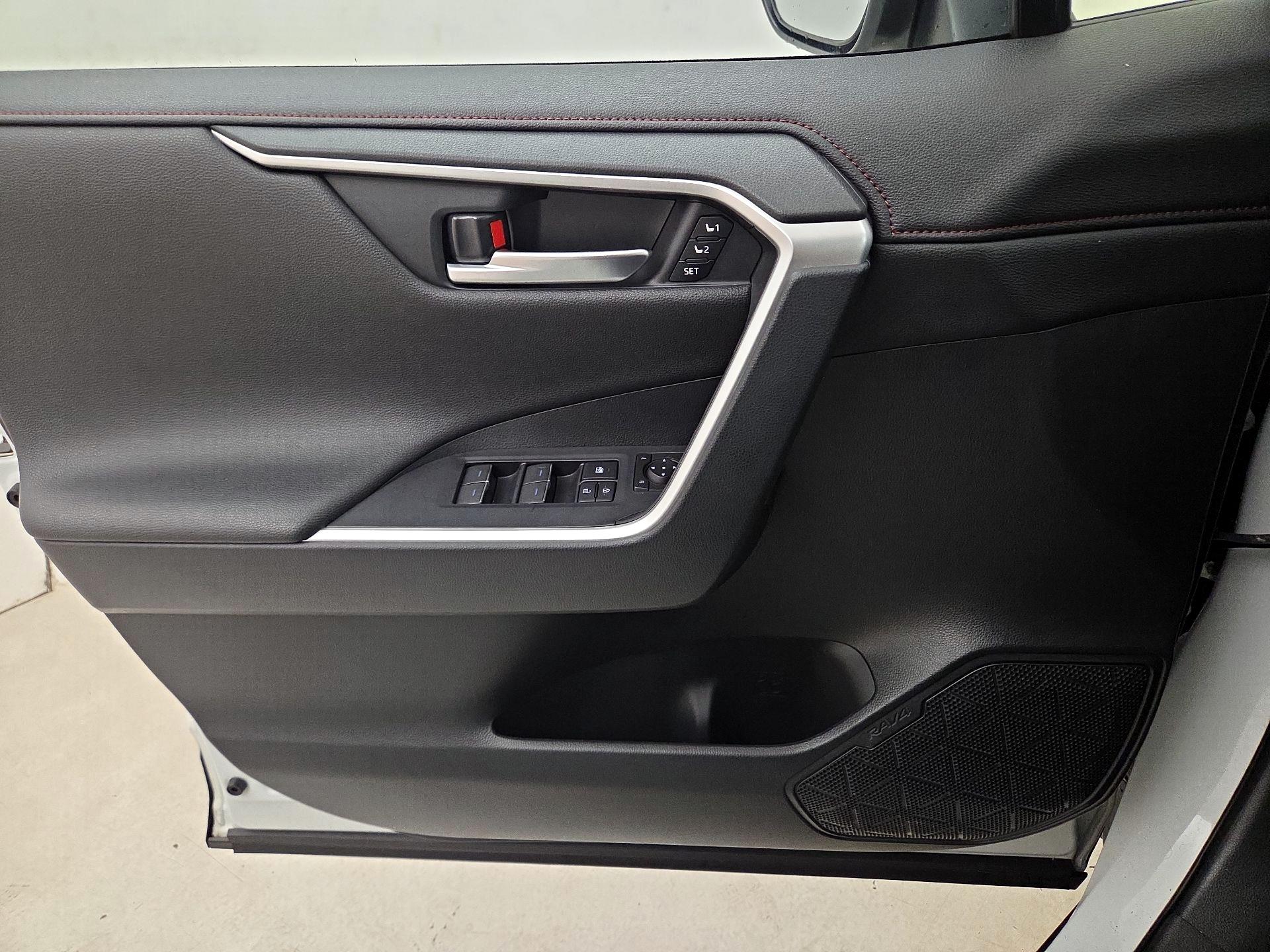 Thumbnail: 2024 Toyota RAV4 - 12