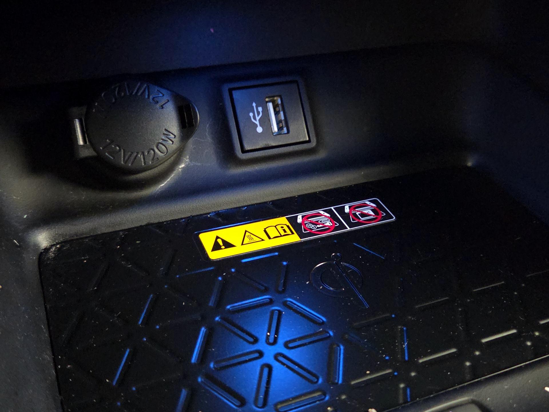 Thumbnail: 2024 Toyota RAV4 - 18