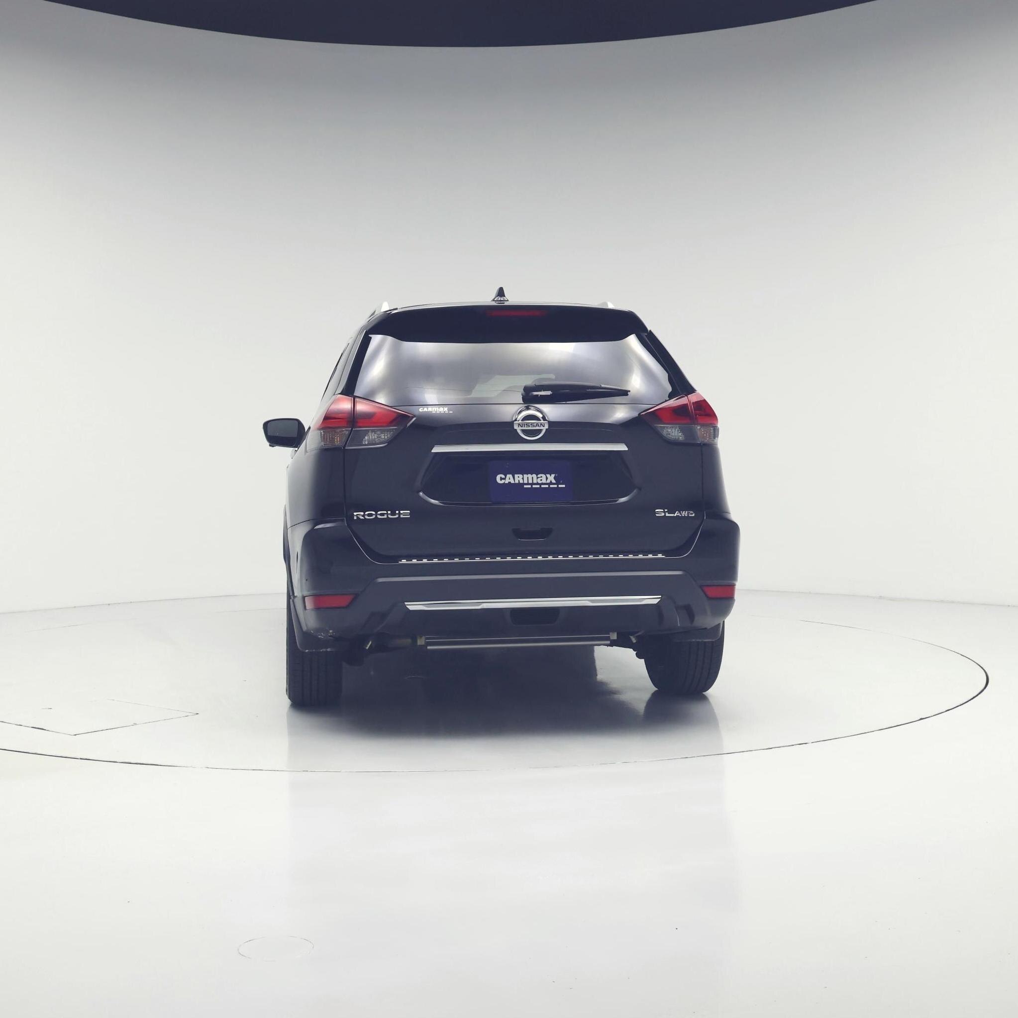Thumbnail: 2017 Nissan Rogue - 6