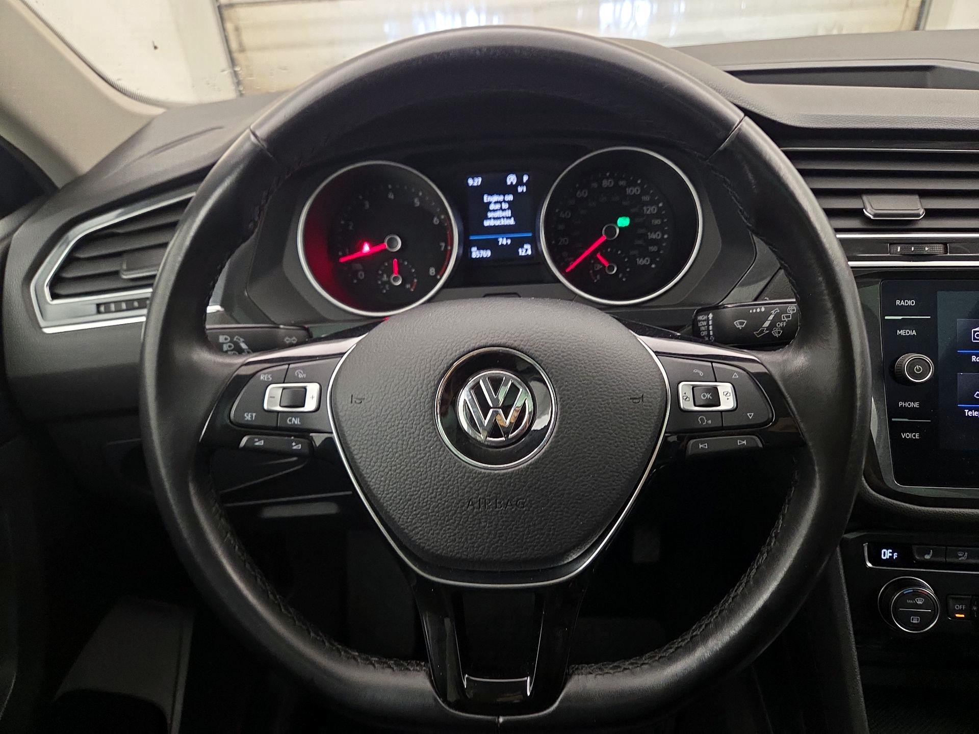 Thumbnail: 2018 Volkswagen Tiguan - 10