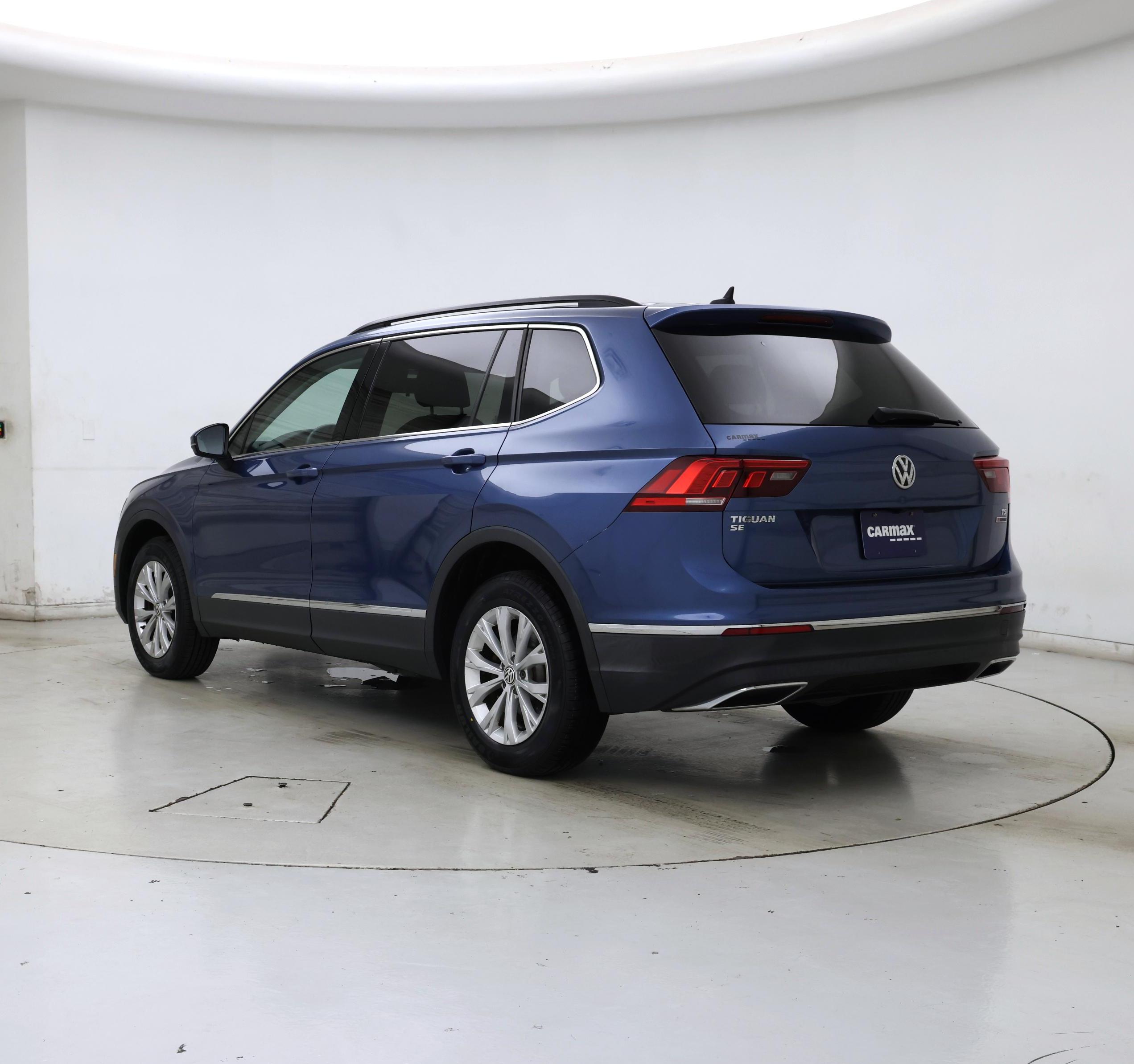 Thumbnail: 2018 Volkswagen Tiguan - 2