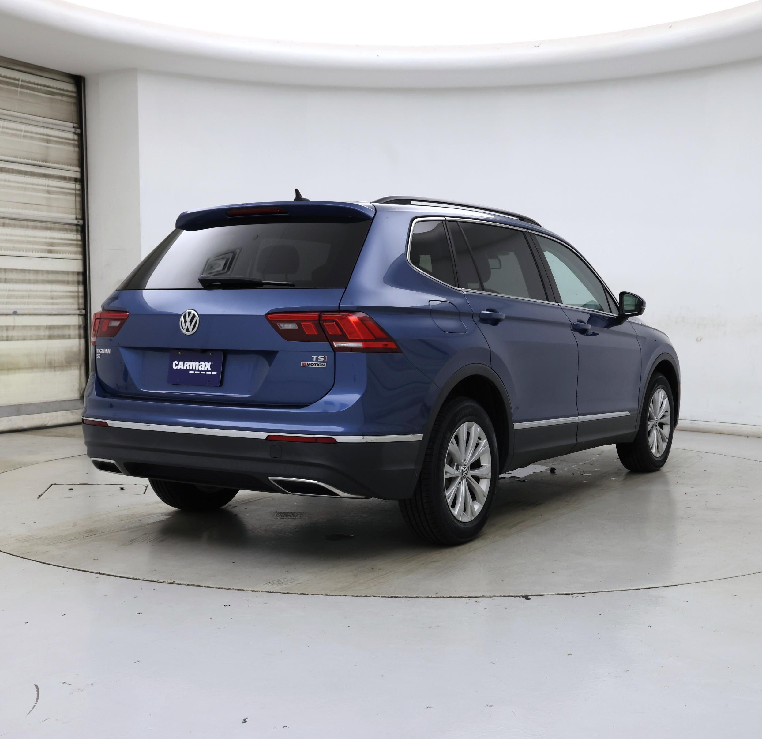 Thumbnail: 2018 Volkswagen Tiguan - 8