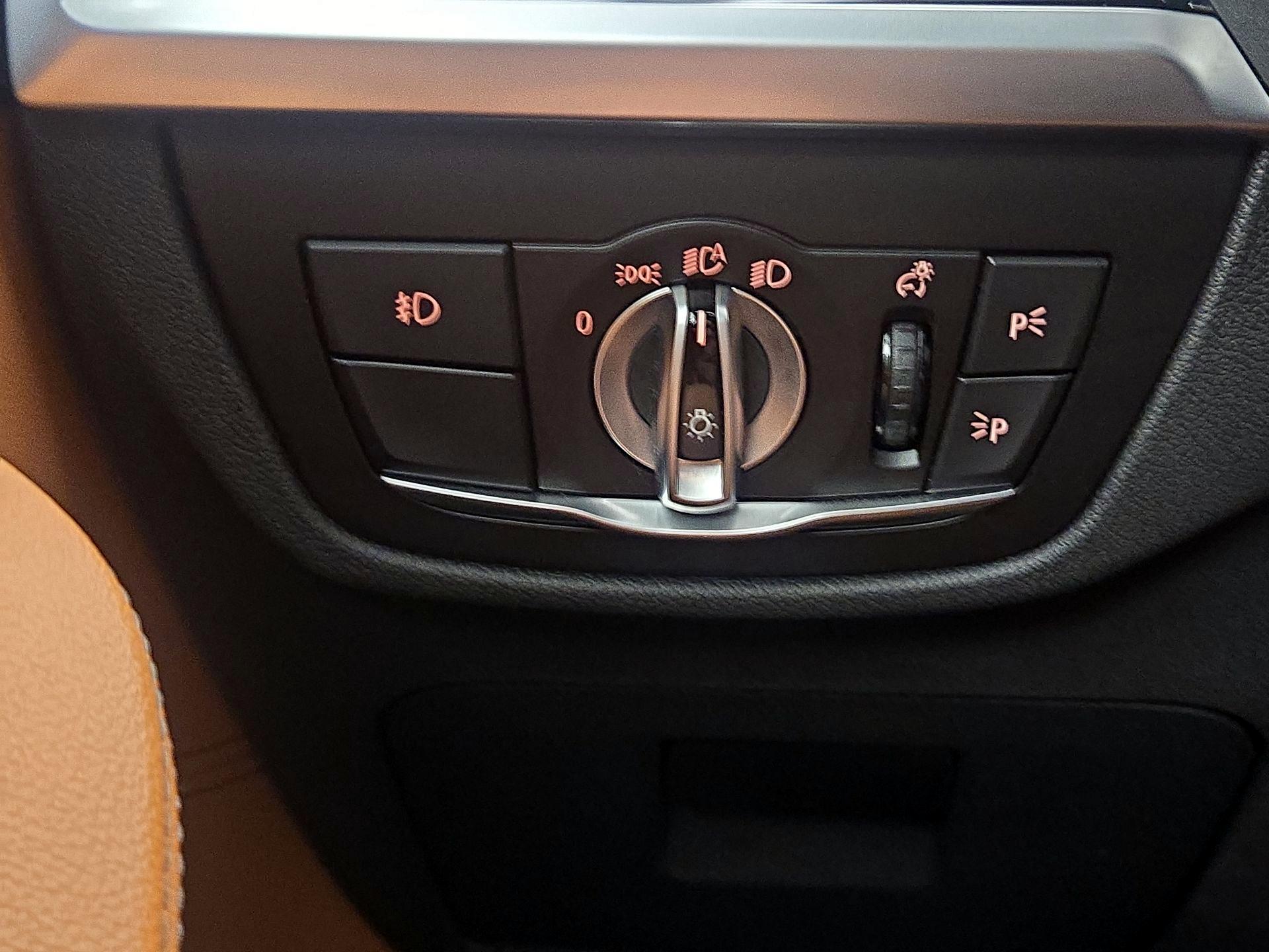 Thumbnail: 2021 BMW X3 - 13