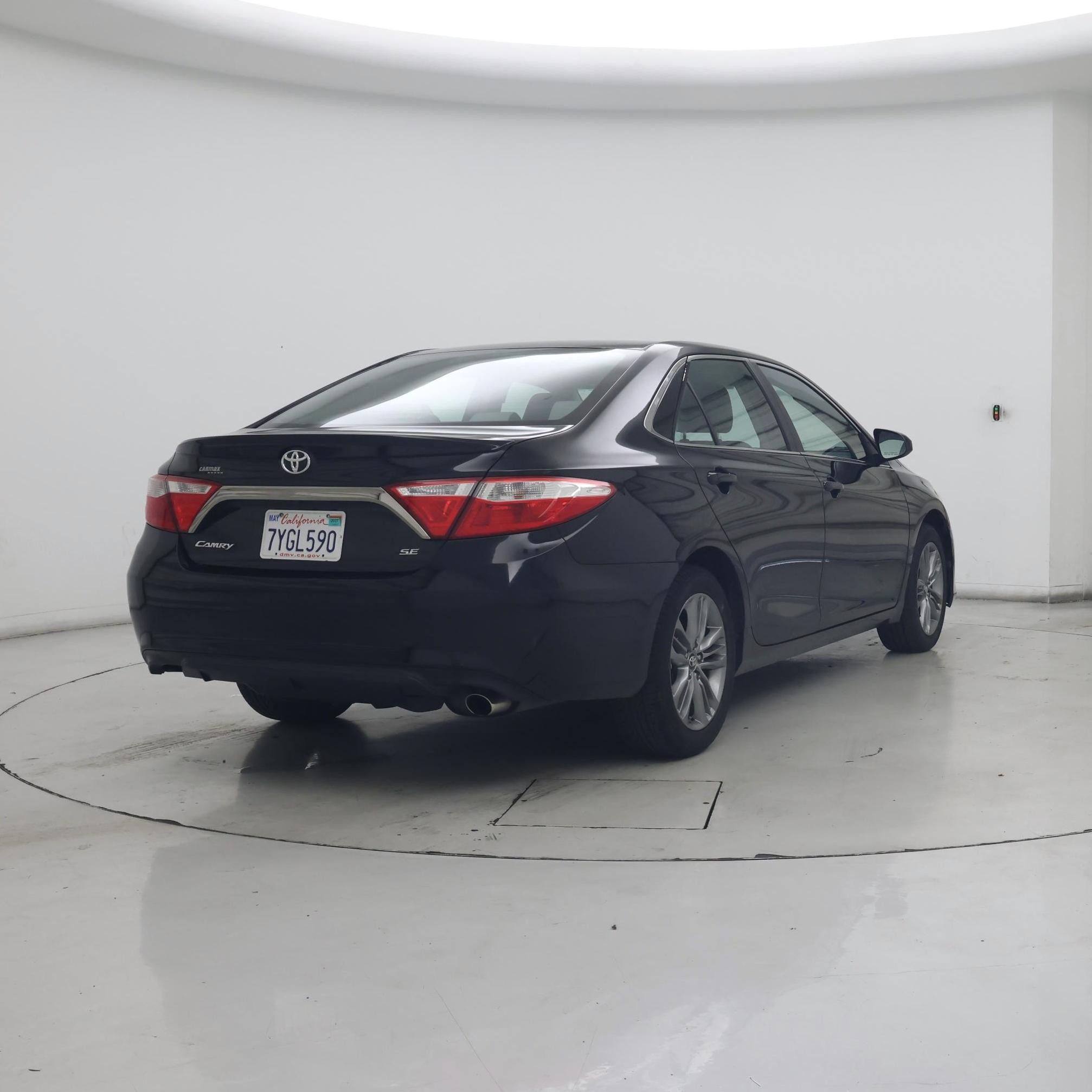Thumbnail: 2017 Toyota Camry - 8
