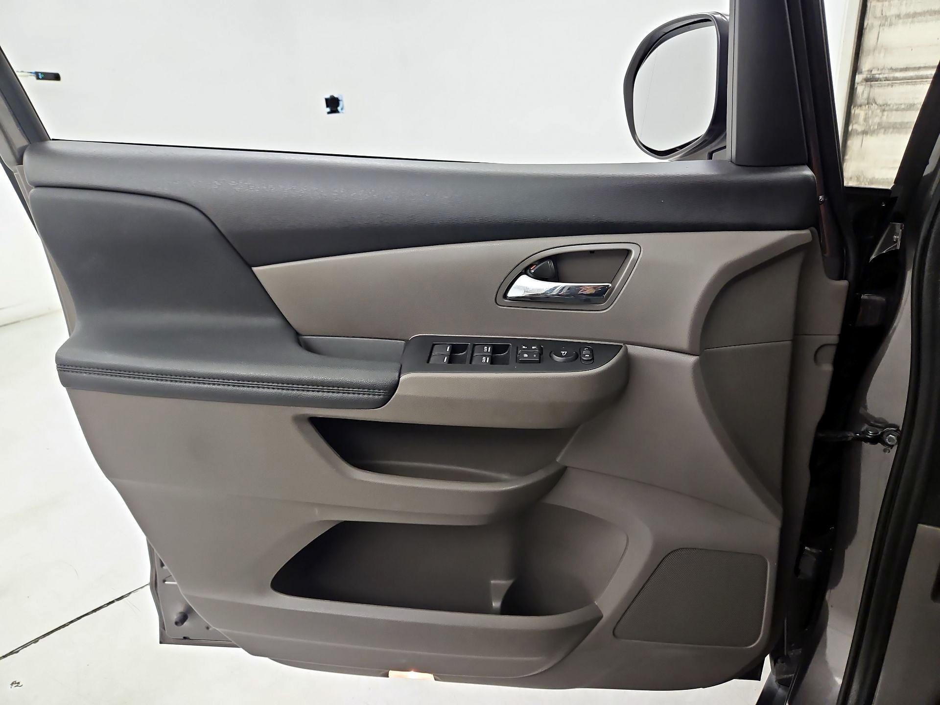 Thumbnail: 2014 Honda Odyssey - 12