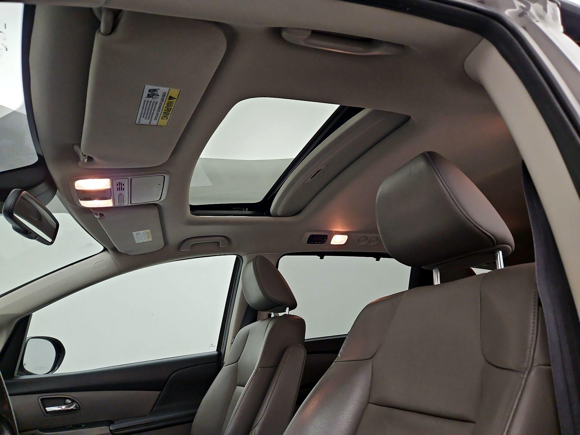 Thumbnail: 2014 Honda Odyssey - 20