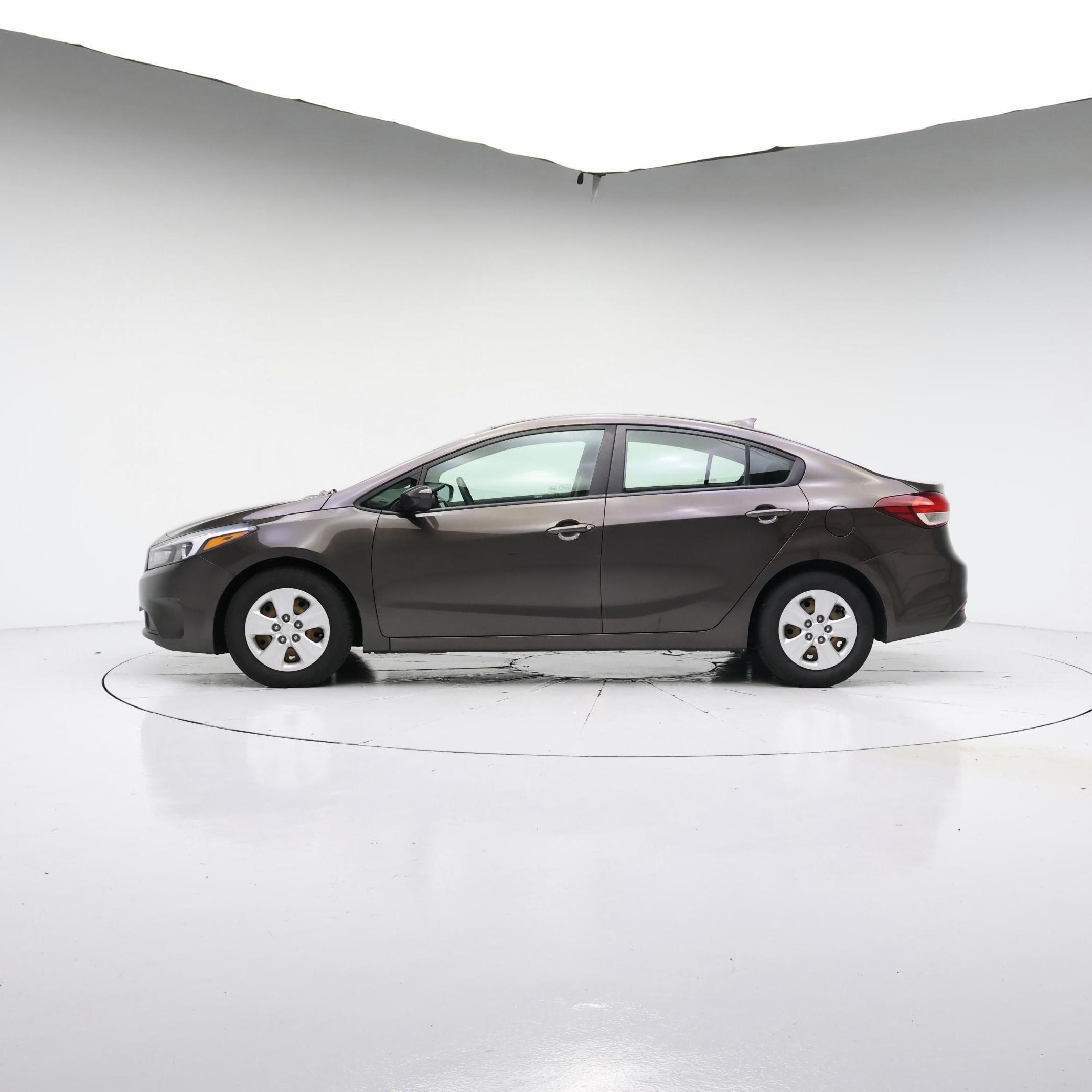 Thumbnail: 2018 Kia Forte - 3