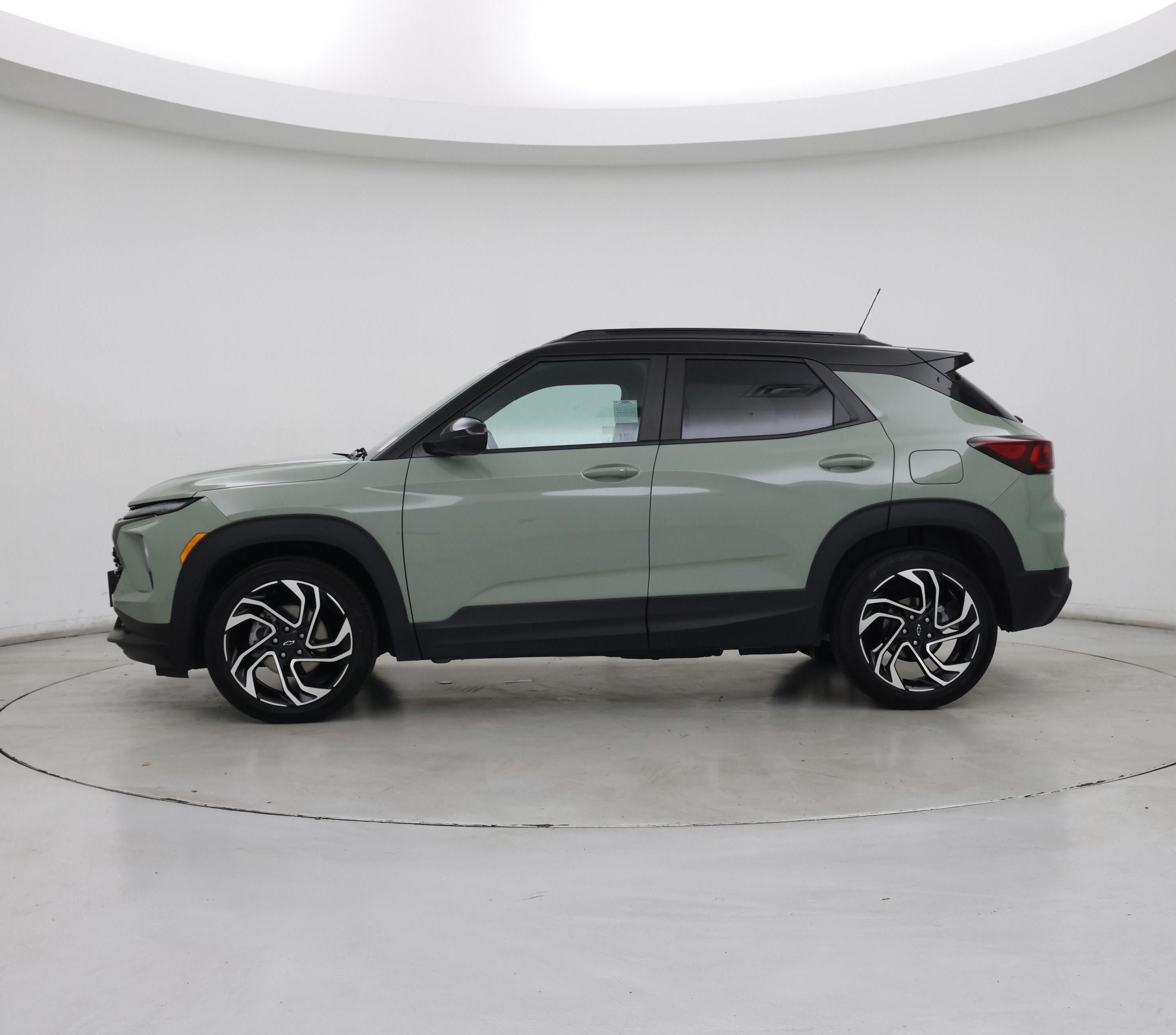 Thumbnail: 2024 Chevrolet TrailBlazer - 3