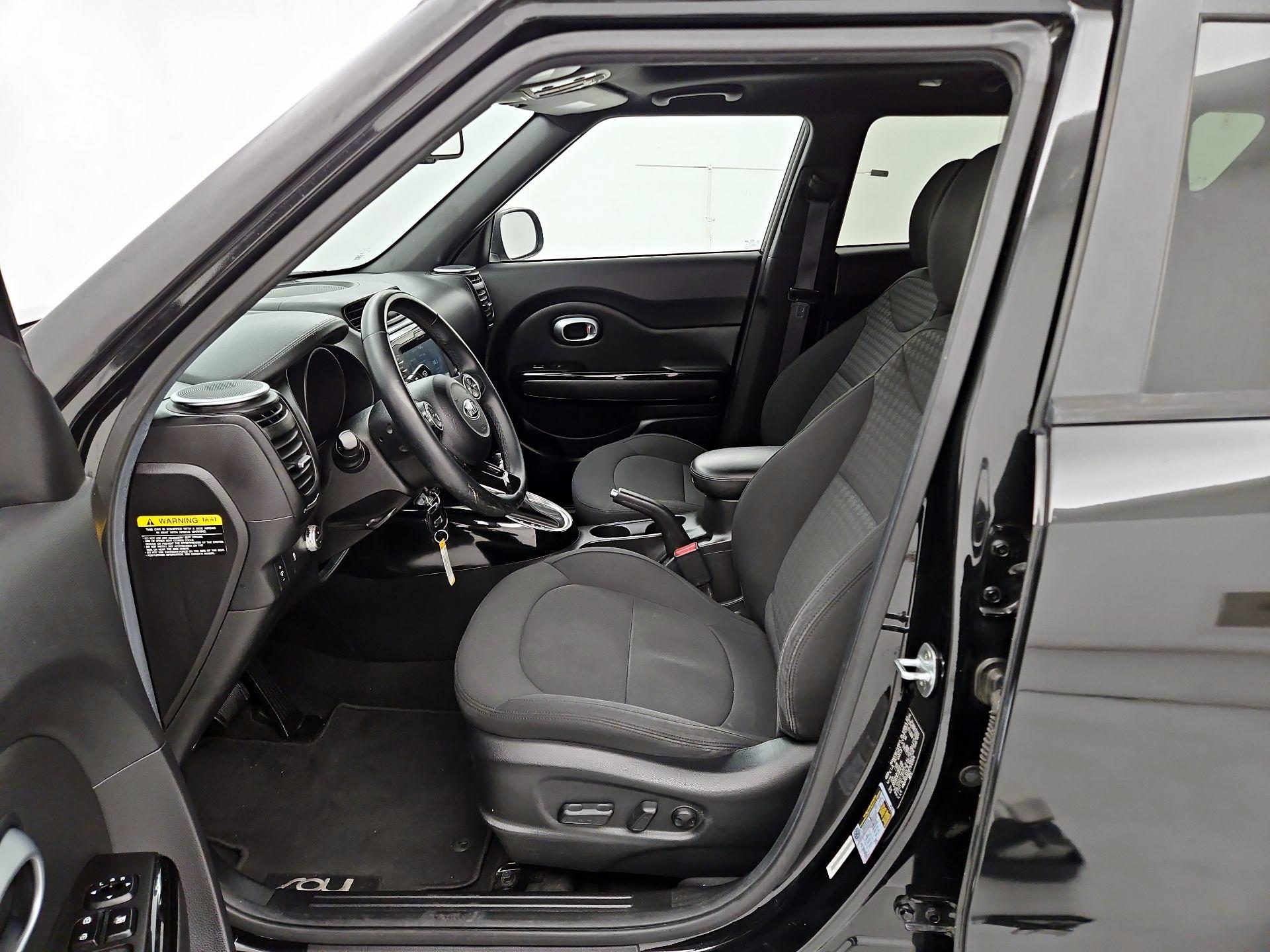 Thumbnail: 2015 Kia Soul - 11