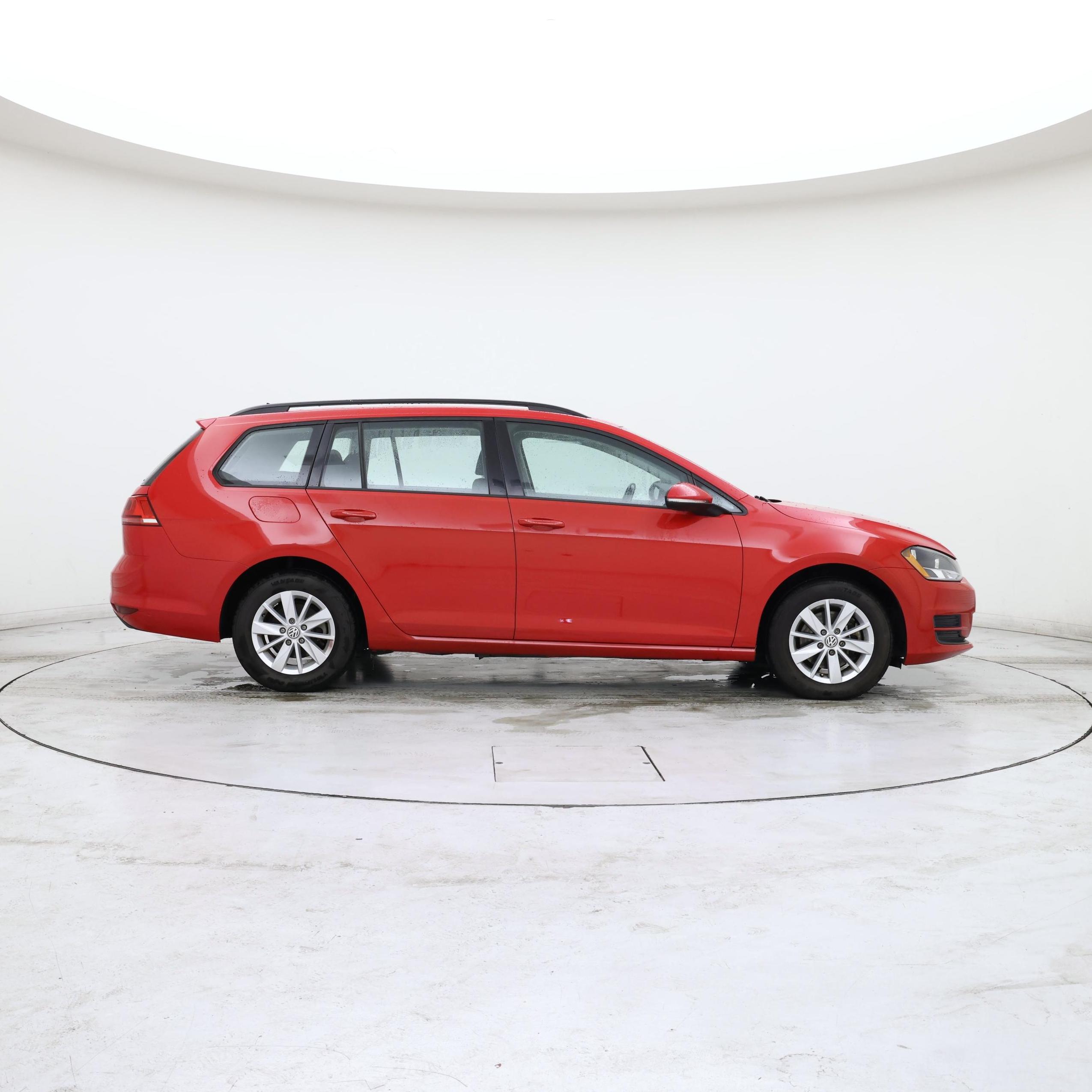 Thumbnail: 2016 Volkswagen Golf - 7