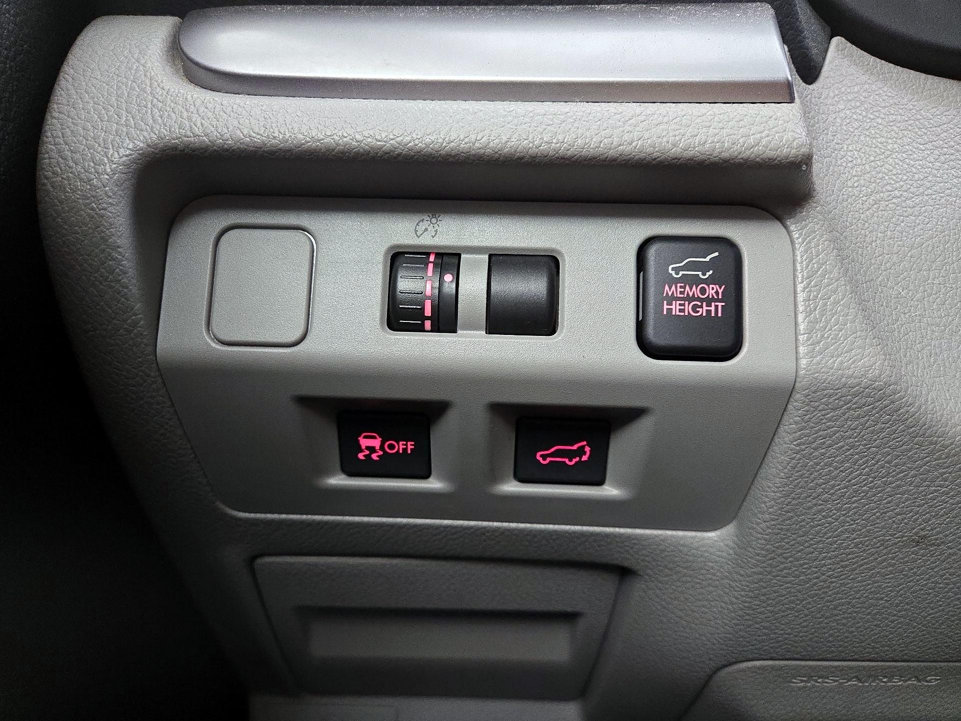 Thumbnail: 2015 Subaru Forester - 13