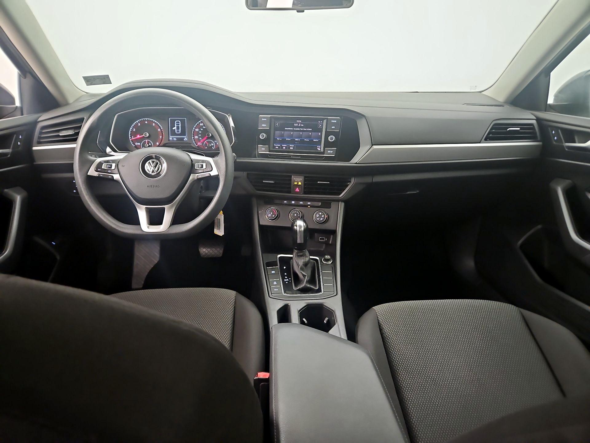 Thumbnail: 2019 Volkswagen Jetta - 9