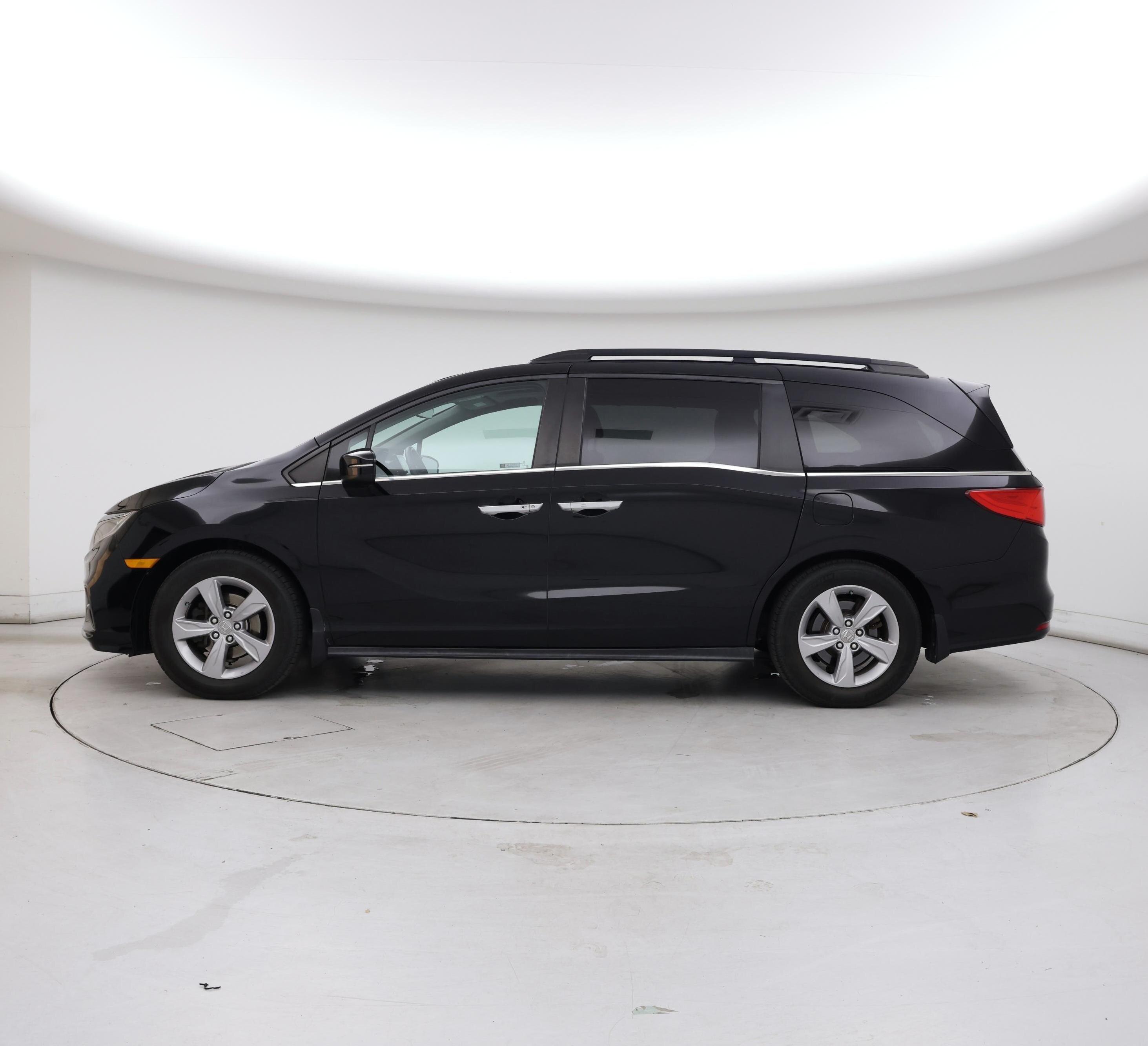 Thumbnail: 2018 Honda Odyssey - 3