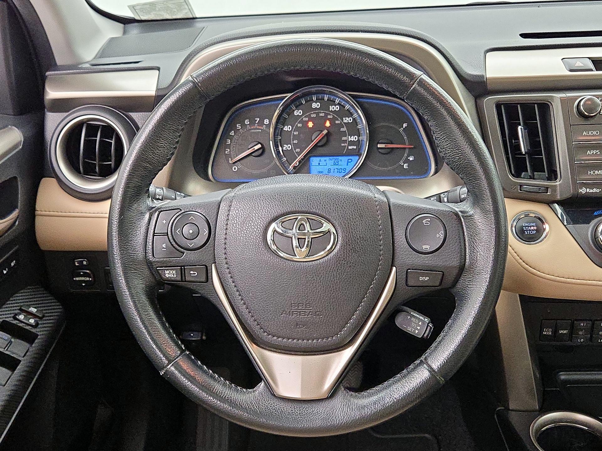 Thumbnail: 2015 Toyota RAV4 - 10