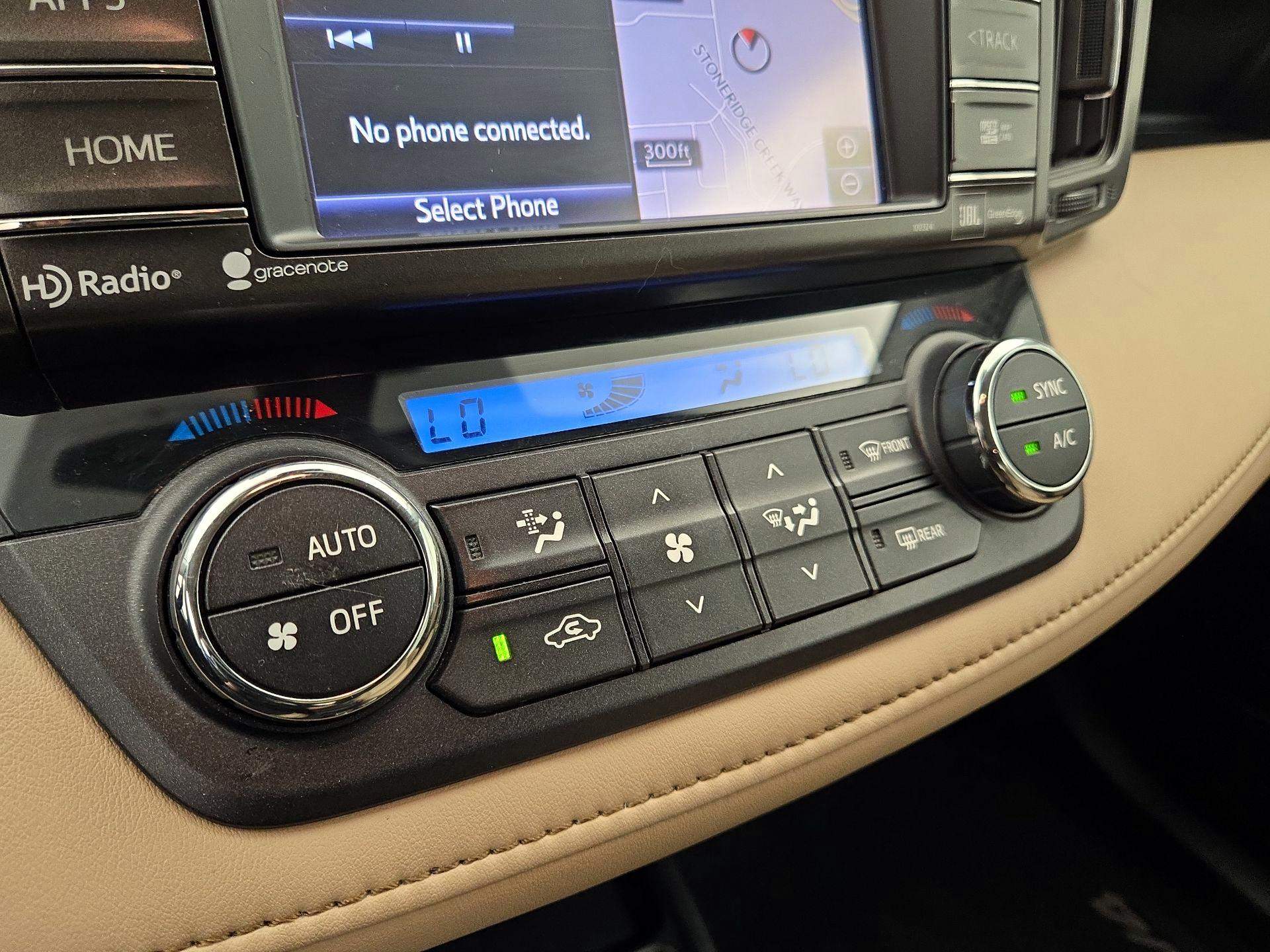 Thumbnail: 2015 Toyota RAV4 - 16