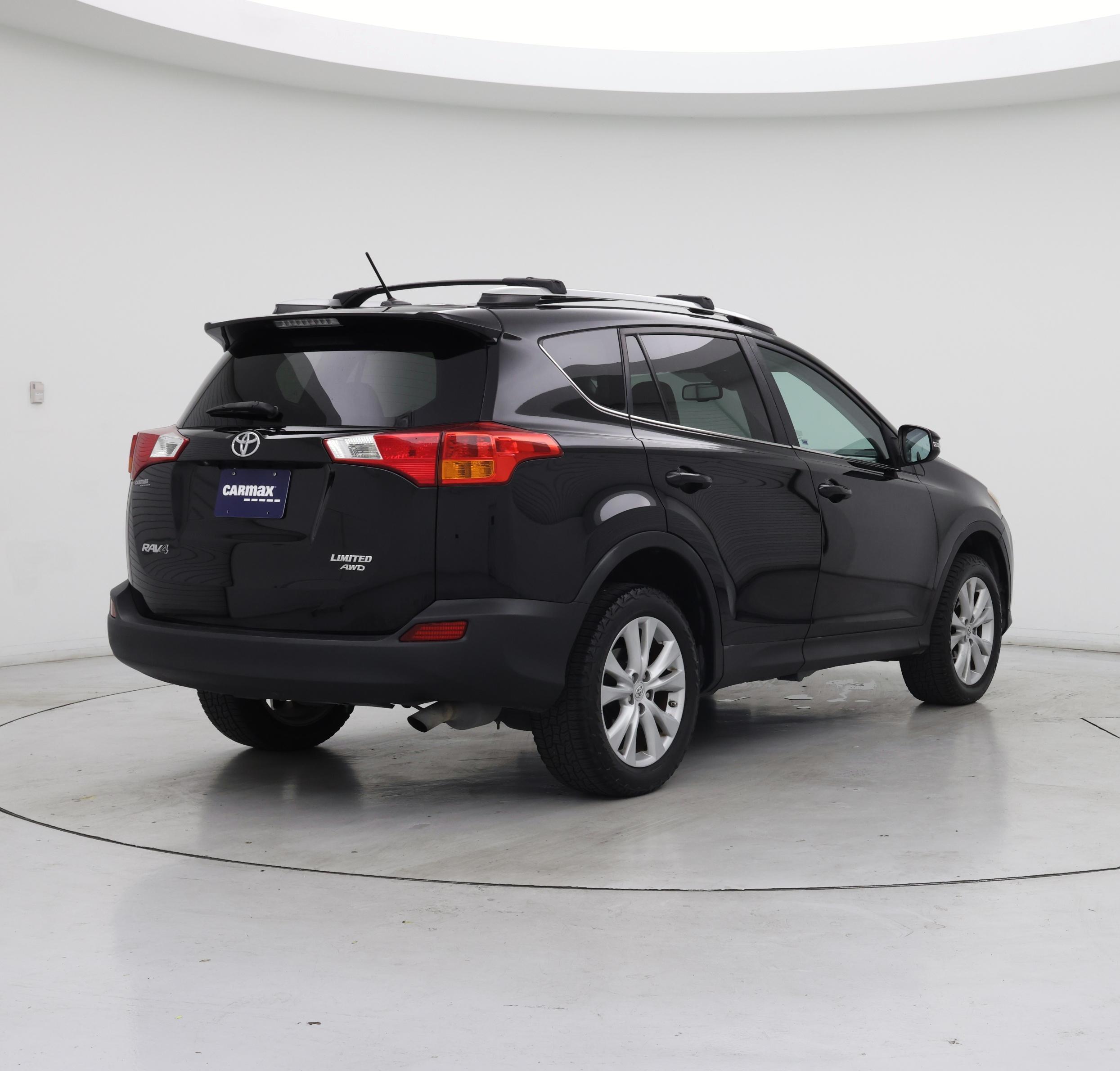 Thumbnail: 2015 Toyota RAV4 - 8
