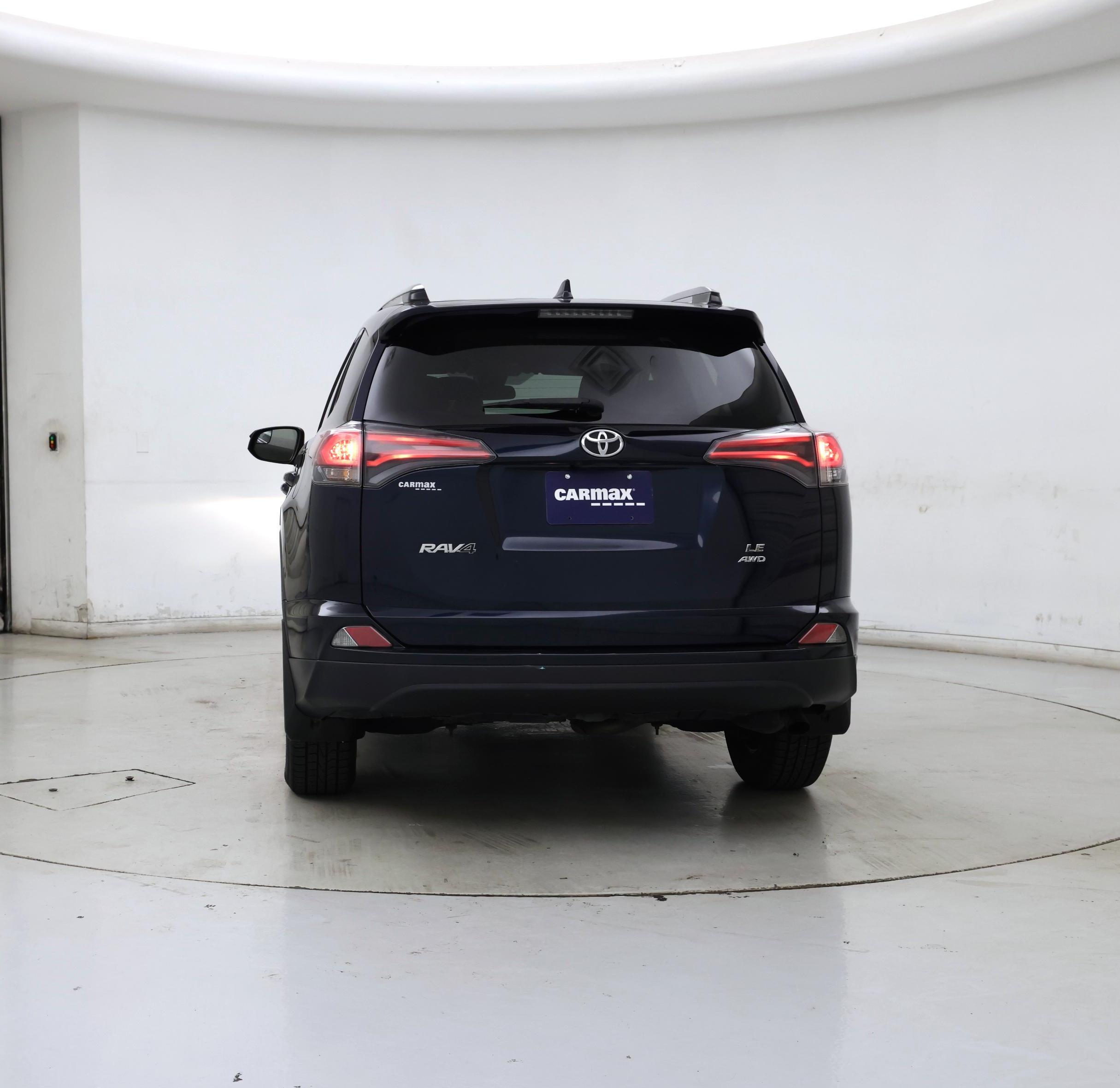 Thumbnail: 2018 Toyota RAV4 - 6