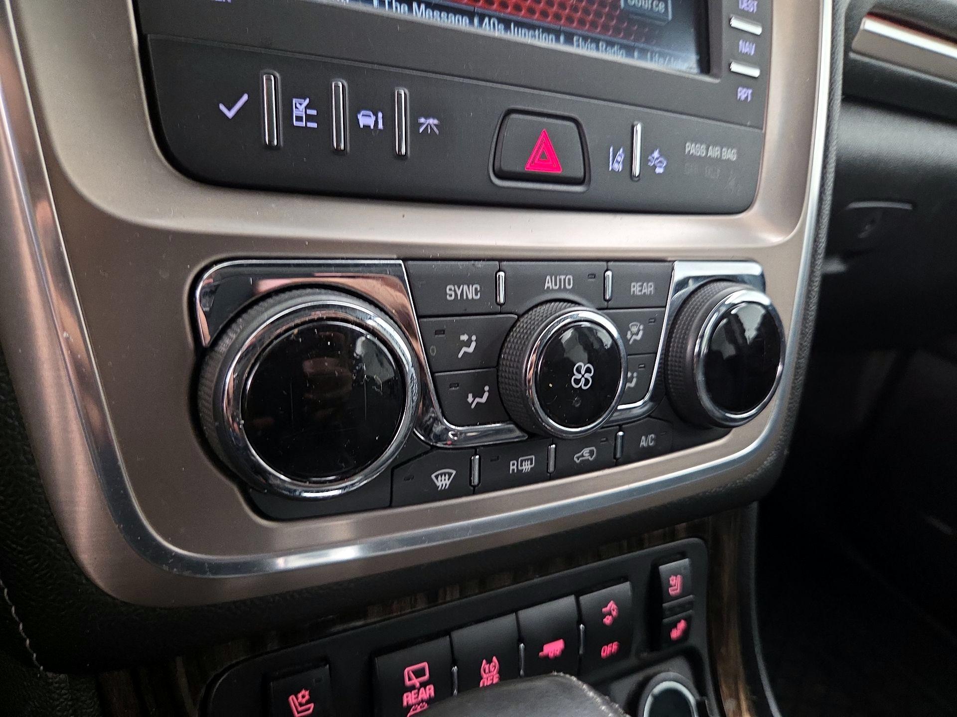 Thumbnail: 2016 GMC Acadia - 15