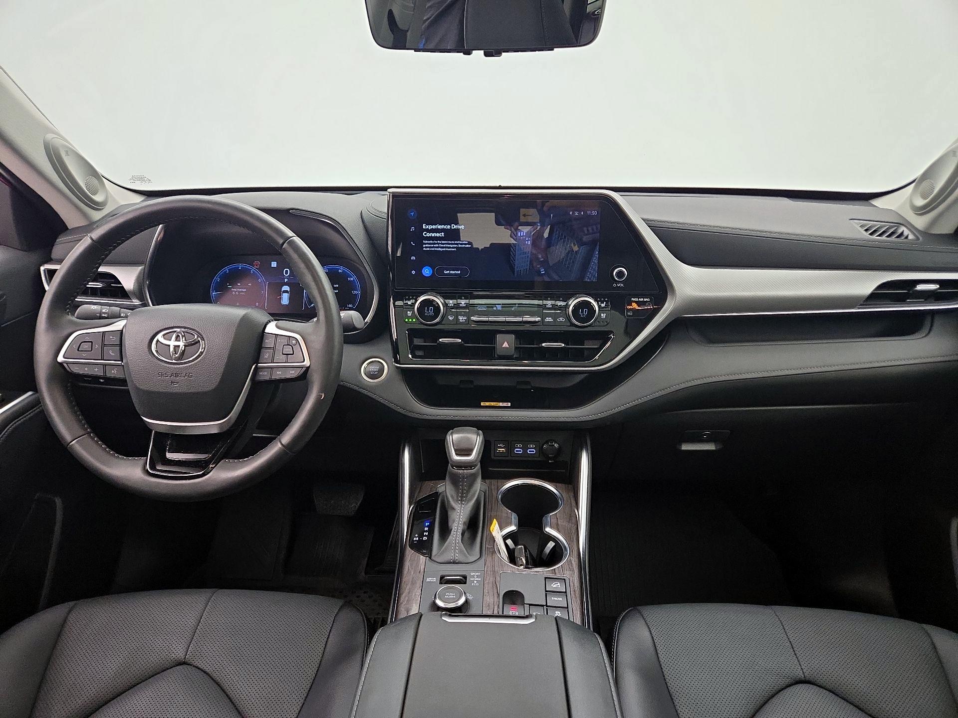 Thumbnail: 2025 Toyota Highlander - 9