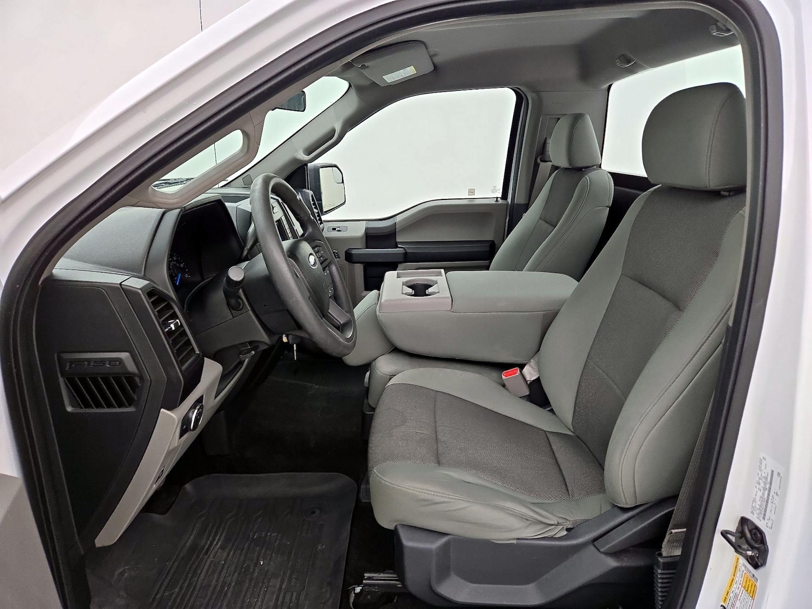 2017 Ford F-150 XL - Photo 12