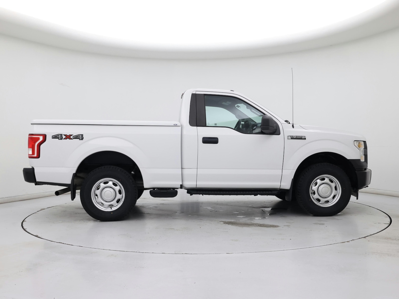 2017 Ford F-150 XL - Photo 8