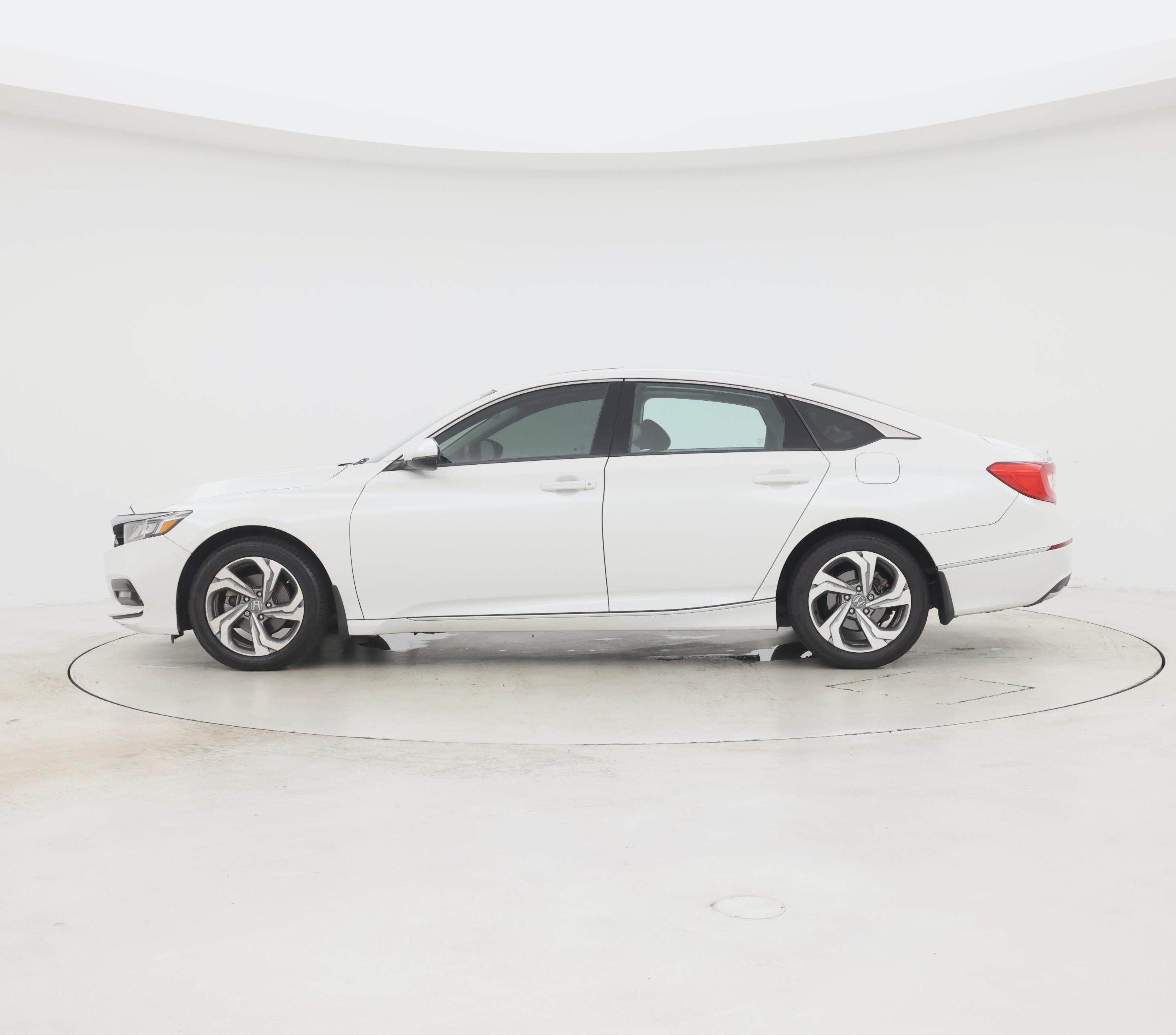 Thumbnail: 2018 Honda Accord - 3