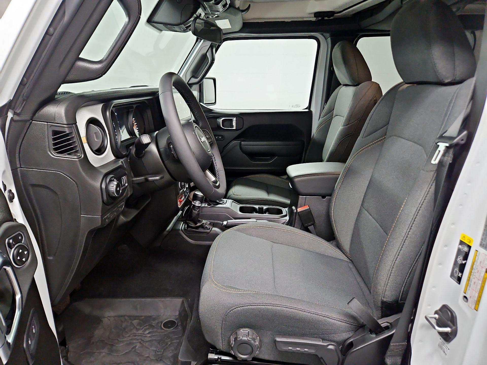 Thumbnail: 2025 Jeep Wrangler - 11