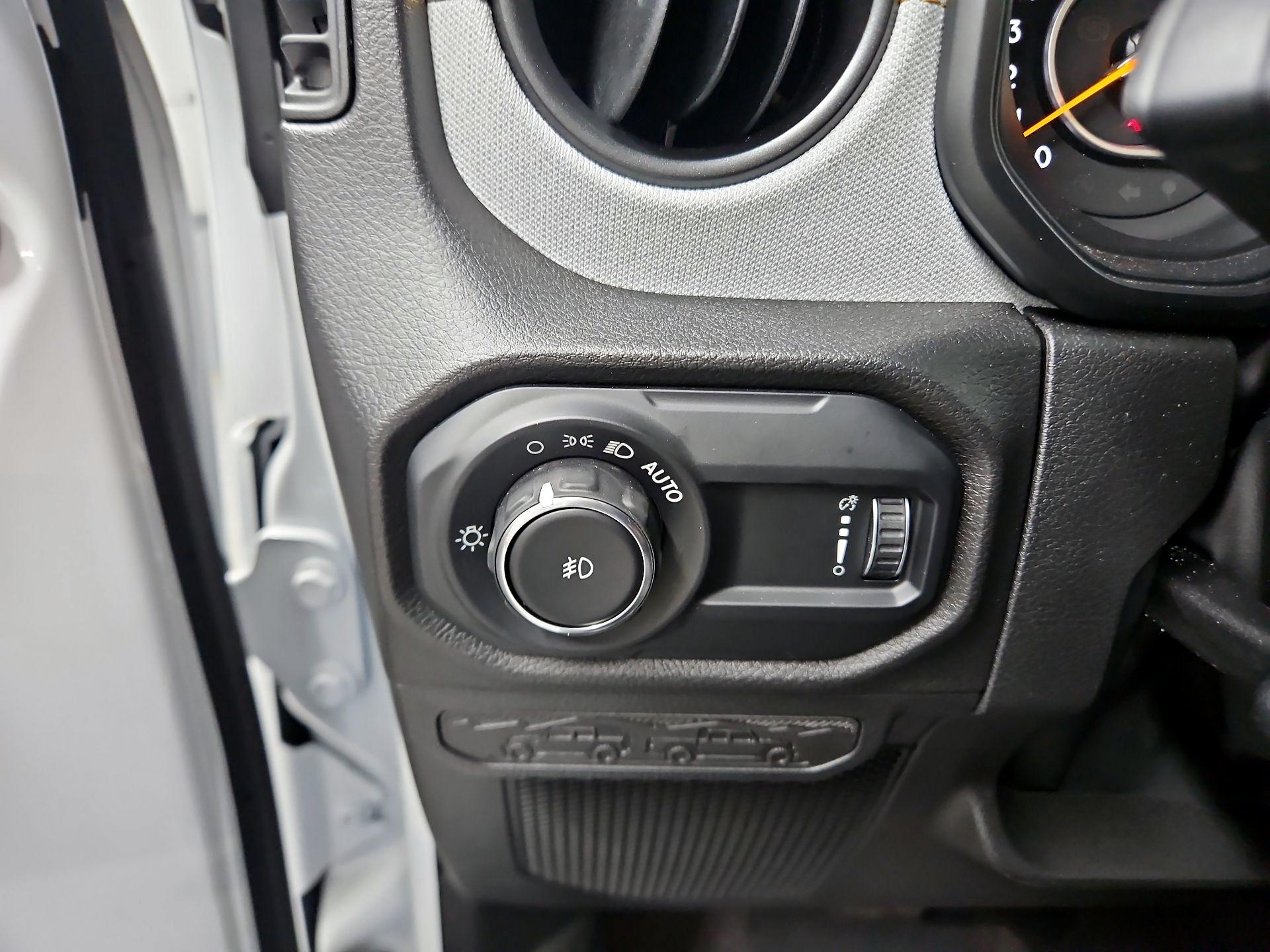 Thumbnail: 2025 Jeep Wrangler - 13