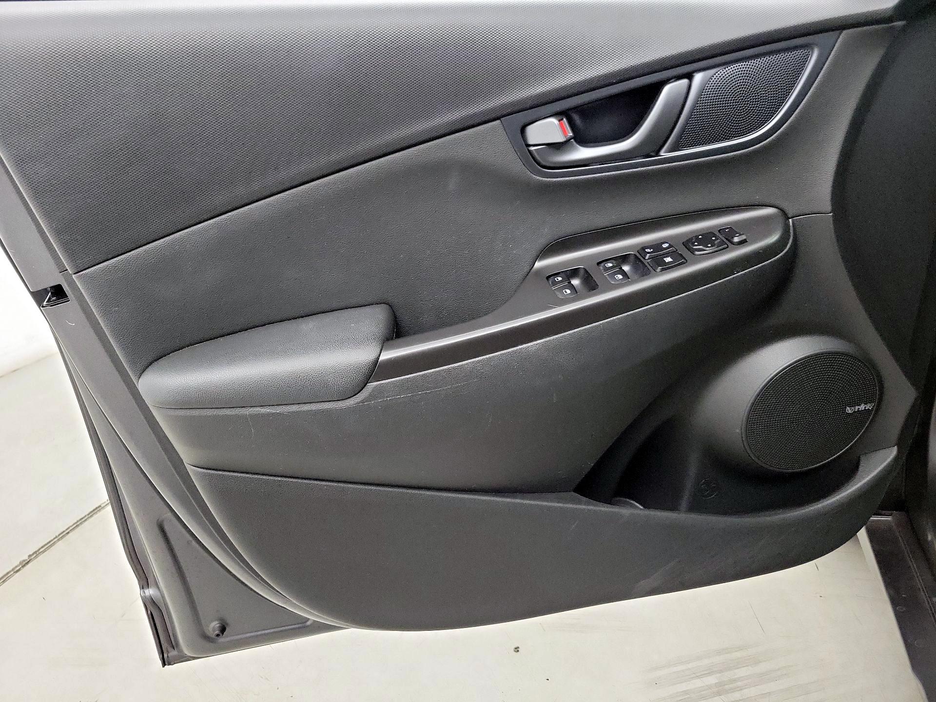 Thumbnail: 2019 Hyundai Kona - 12