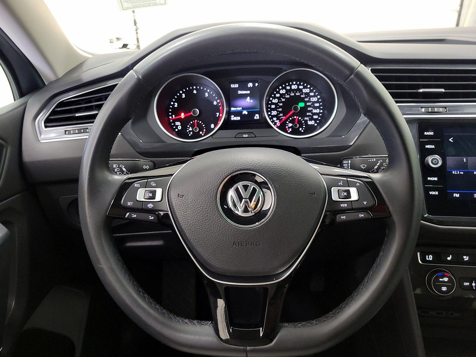Thumbnail: 2020 Volkswagen Tiguan - 10