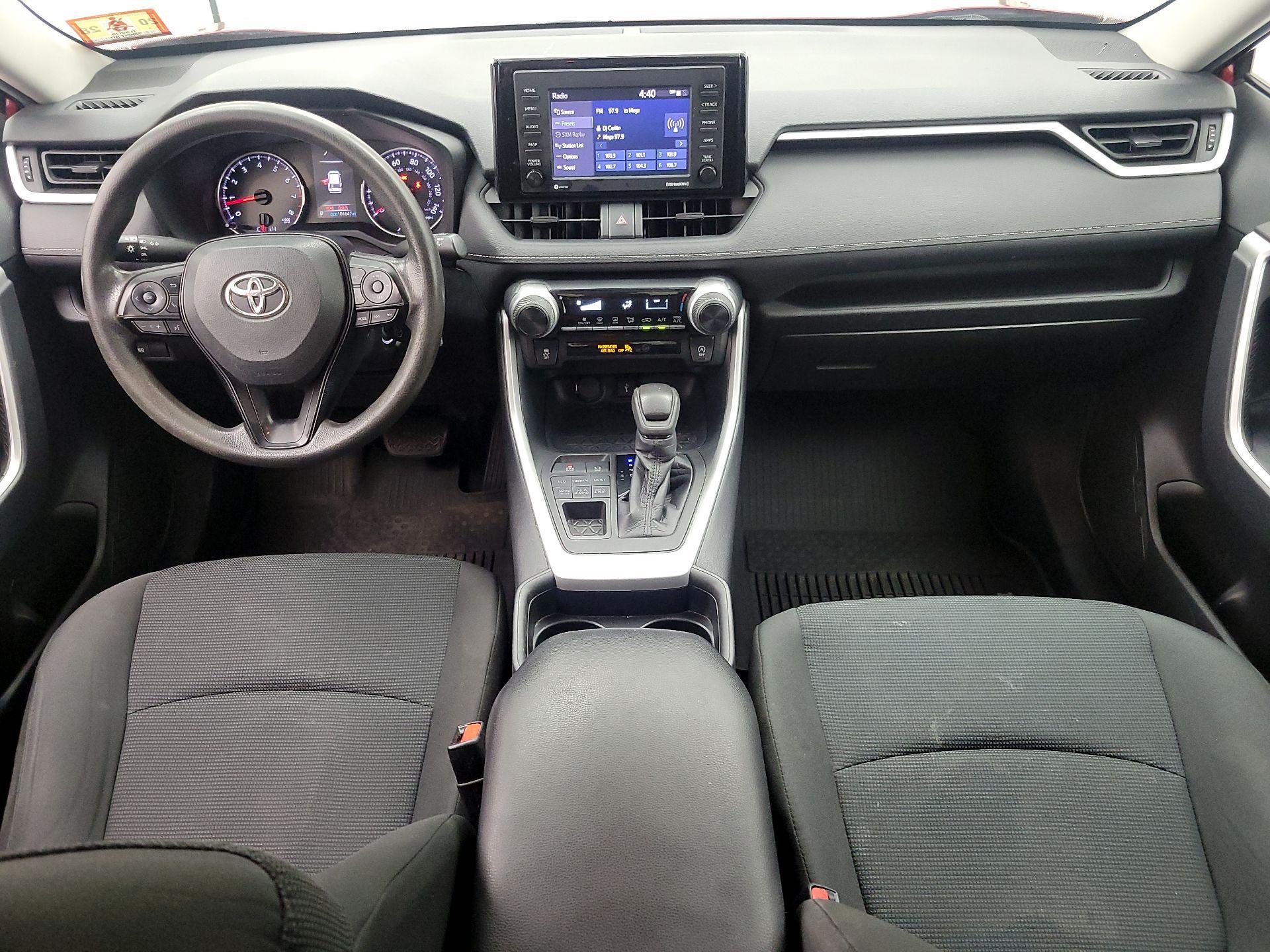 Thumbnail: 2021 Toyota RAV4 - 9
